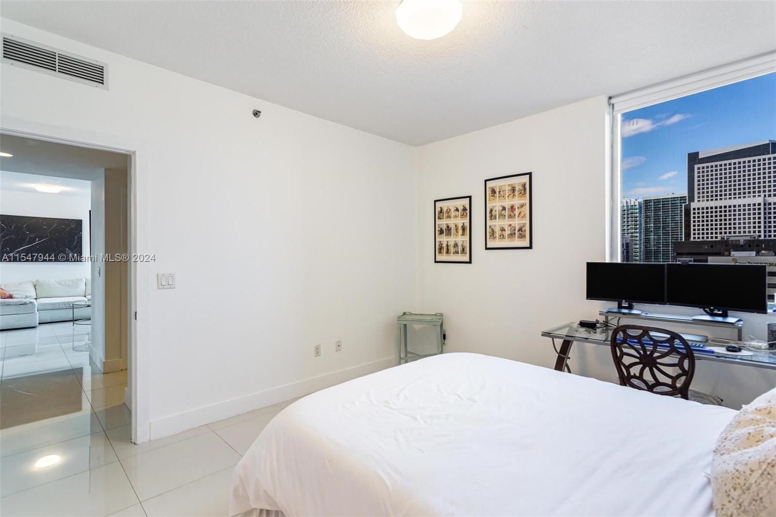 1060 Brickell Ave, Miami, FL, 33131 United States, 2 Bedrooms Bedrooms, ,2 BathroomsBathrooms,Residential,For Sale,Brickell Ave,A11547944