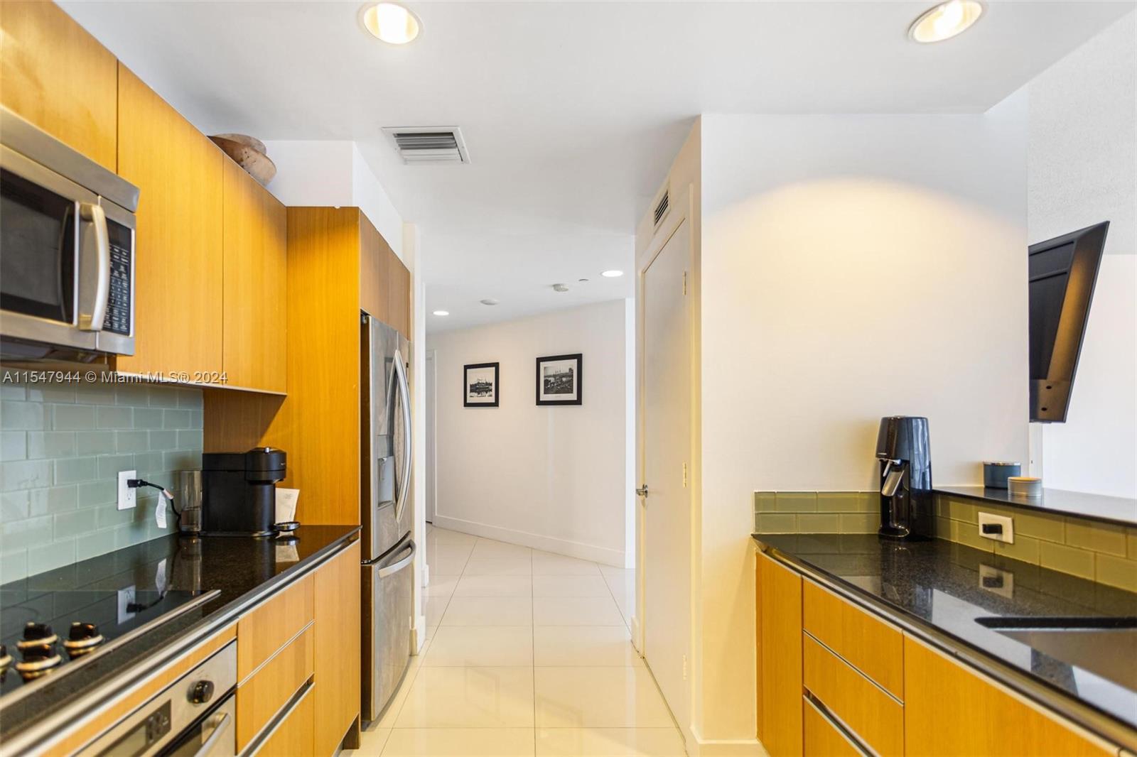 1060 Brickell Ave 1717, Miami, Florida 33131, 2 Bedrooms Bedrooms, ,2 BathroomsBathrooms,Residential,For Sale,1060 Brickell Ave 1717,A11547944