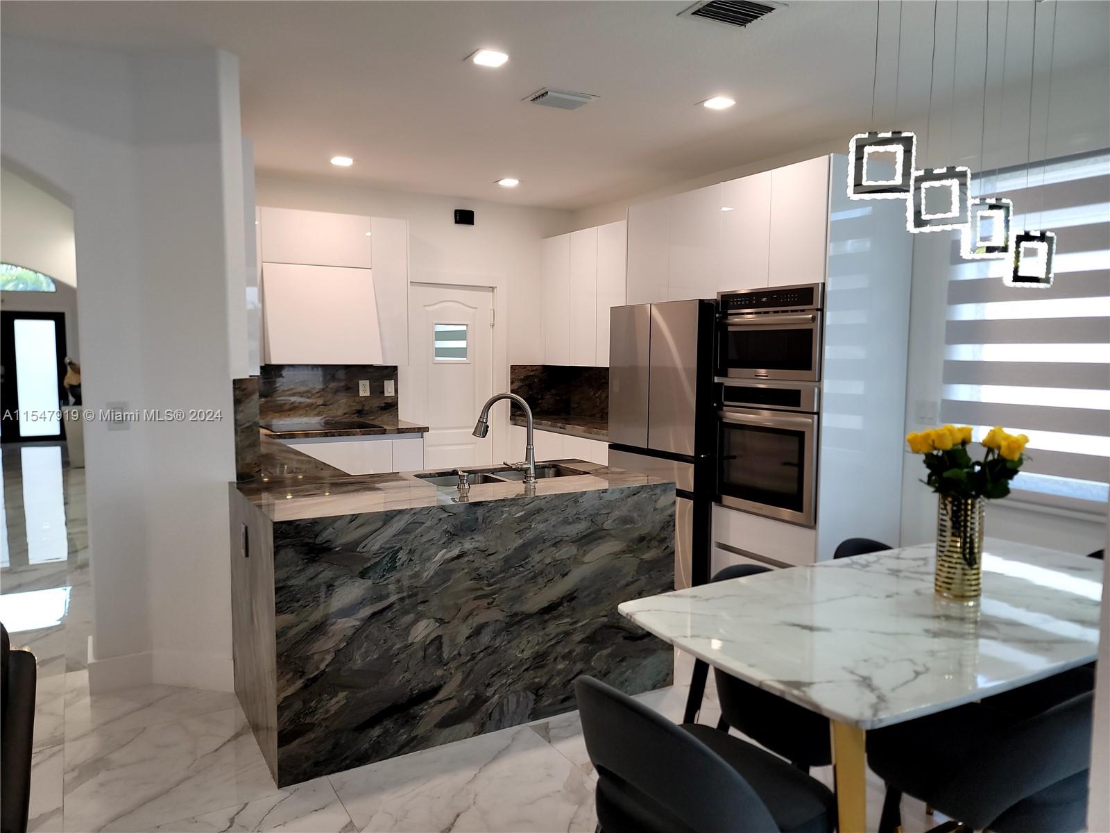 15445 SW 41st Ter, Miami, Florida 33185, 3 Bedrooms Bedrooms, ,2 BathroomsBathrooms,Residential,For Sale,15445 SW 41st Ter,A11547919