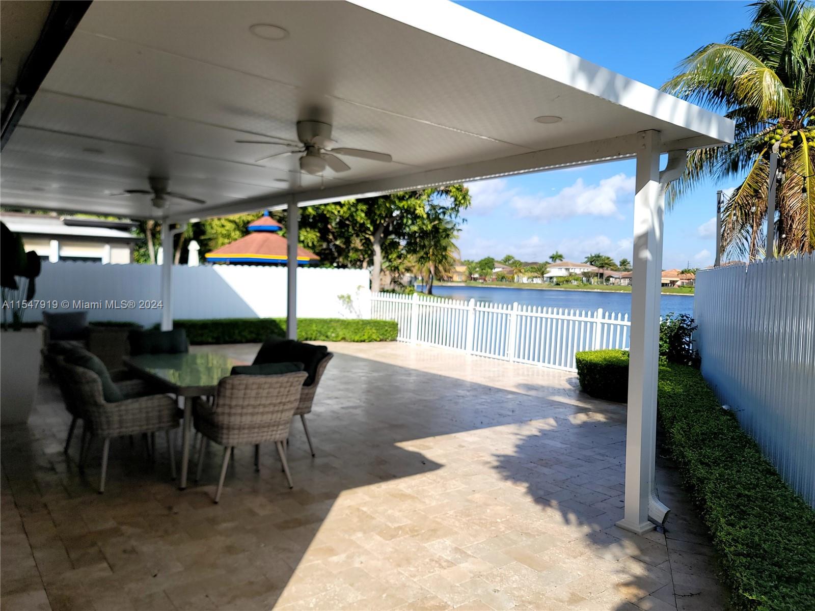 15445 SW 41st Ter, Miami, Florida 33185, 3 Bedrooms Bedrooms, ,2 BathroomsBathrooms,Residential,For Sale,15445 SW 41st Ter,A11547919