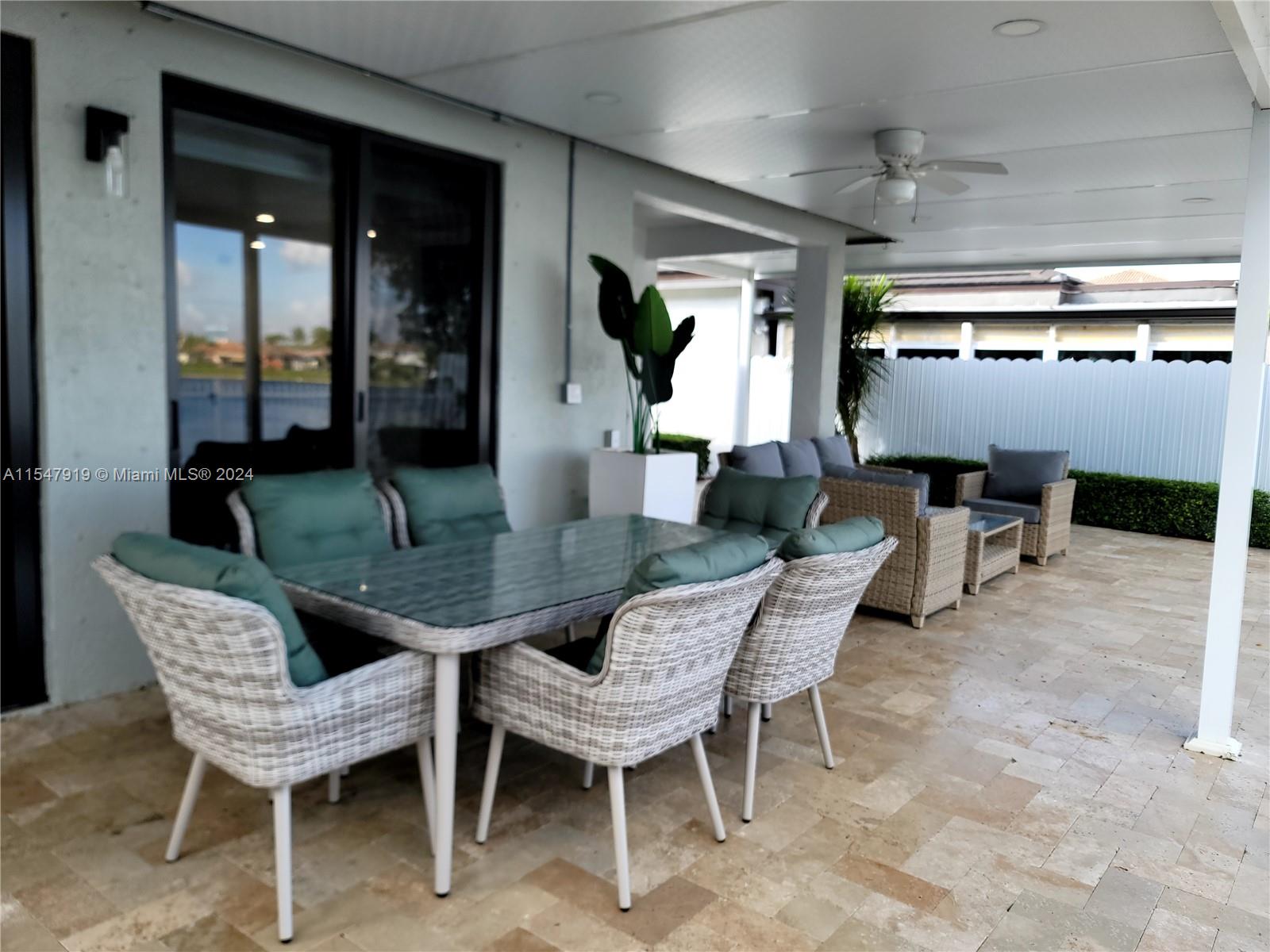 15445 SW 41st Ter, Miami, Florida 33185, 3 Bedrooms Bedrooms, ,2 BathroomsBathrooms,Residential,For Sale,15445 SW 41st Ter,A11547919