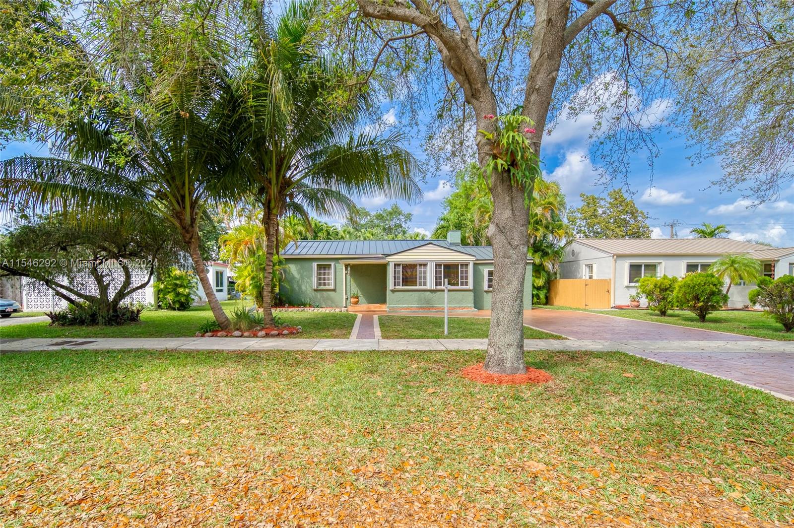 632 South Dr, Miami Springs, FL, 33166 United States, 4 Bedrooms Bedrooms, ,2 BathroomsBathrooms,Residential,For Sale,South Dr,A11546292