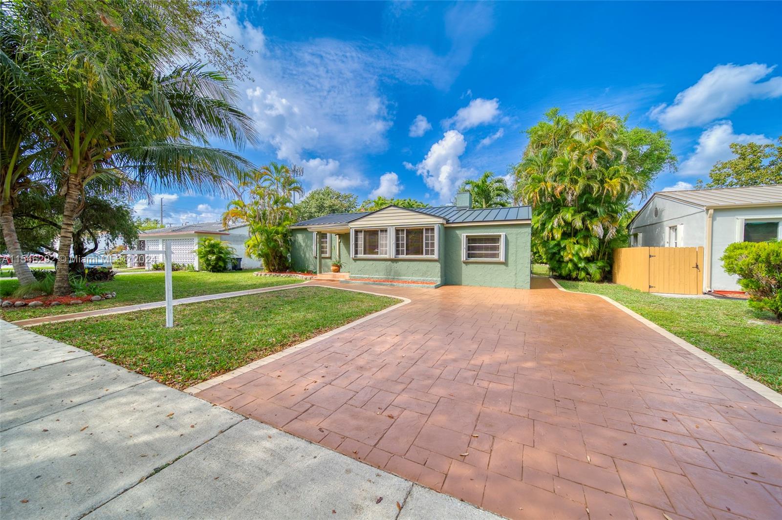 632 South Dr, Miami Springs, FL, 33166 United States, 4 Bedrooms Bedrooms, ,2 BathroomsBathrooms,Residential,For Sale,South Dr,A11546292