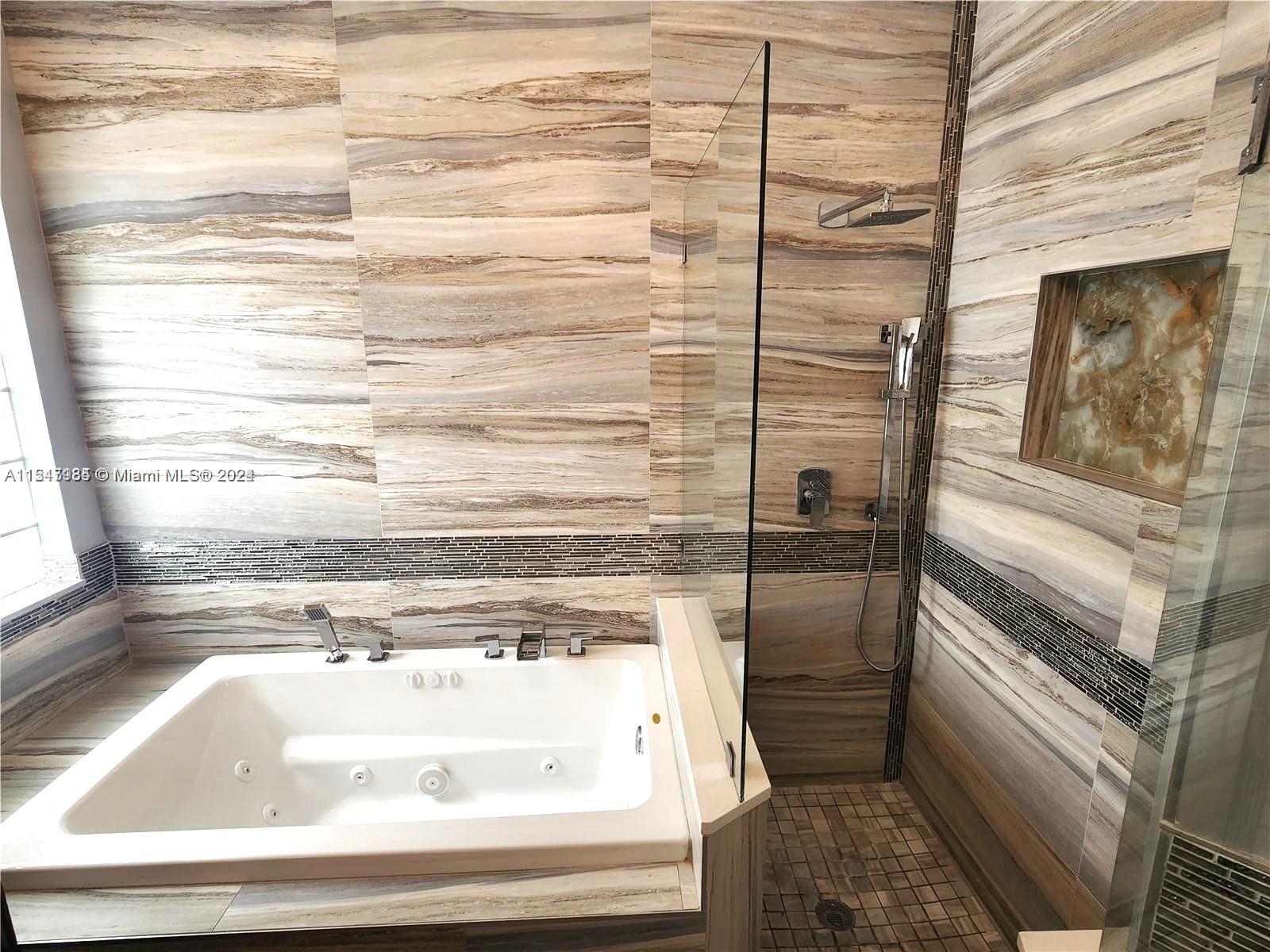 17091 NW 13th St, Pembroke Pines, Florida 33028, 4 Bedrooms Bedrooms, ,2 BathroomsBathrooms,Residentiallease,For Rent,17091 NW 13th St,A11547934