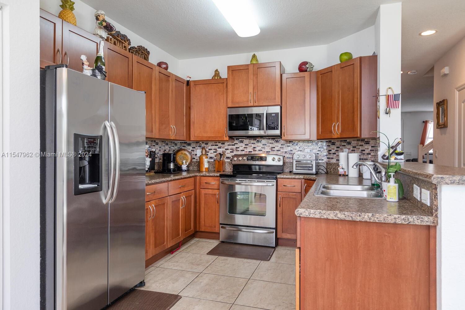 629 NE 33 Ter, Homestead, Florida 33033, 3 Bedrooms Bedrooms, ,2 BathroomsBathrooms,Residential,For Sale,629 NE 33 Ter,A11547962