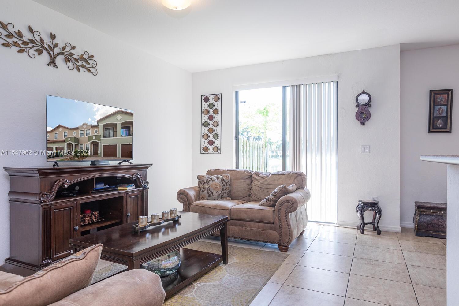 629 NE 33 Ter, Homestead, Florida 33033, 3 Bedrooms Bedrooms, ,2 BathroomsBathrooms,Residential,For Sale,629 NE 33 Ter,A11547962