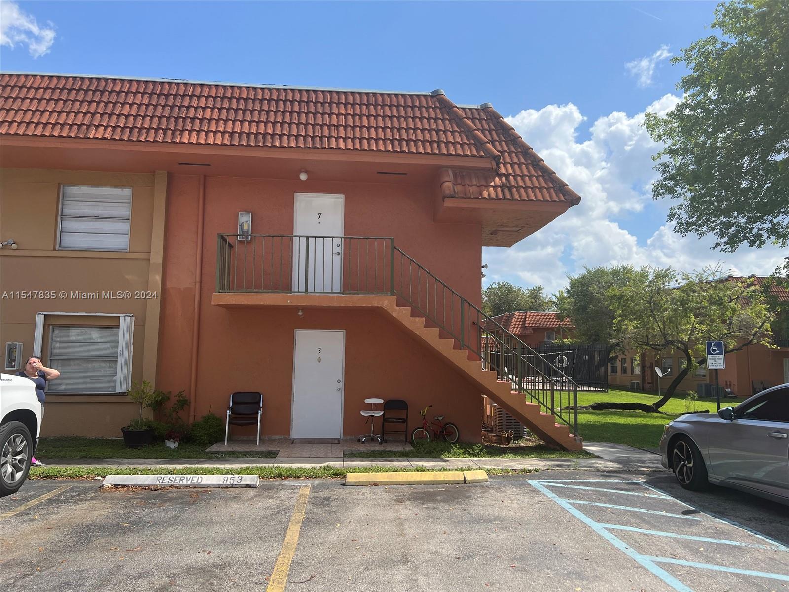 6851 129th Ave, Miami, FL, 33183 United States, 2 Bedrooms Bedrooms, ,2 BathroomsBathrooms,Residential,For Sale,129th Ave,A11547835