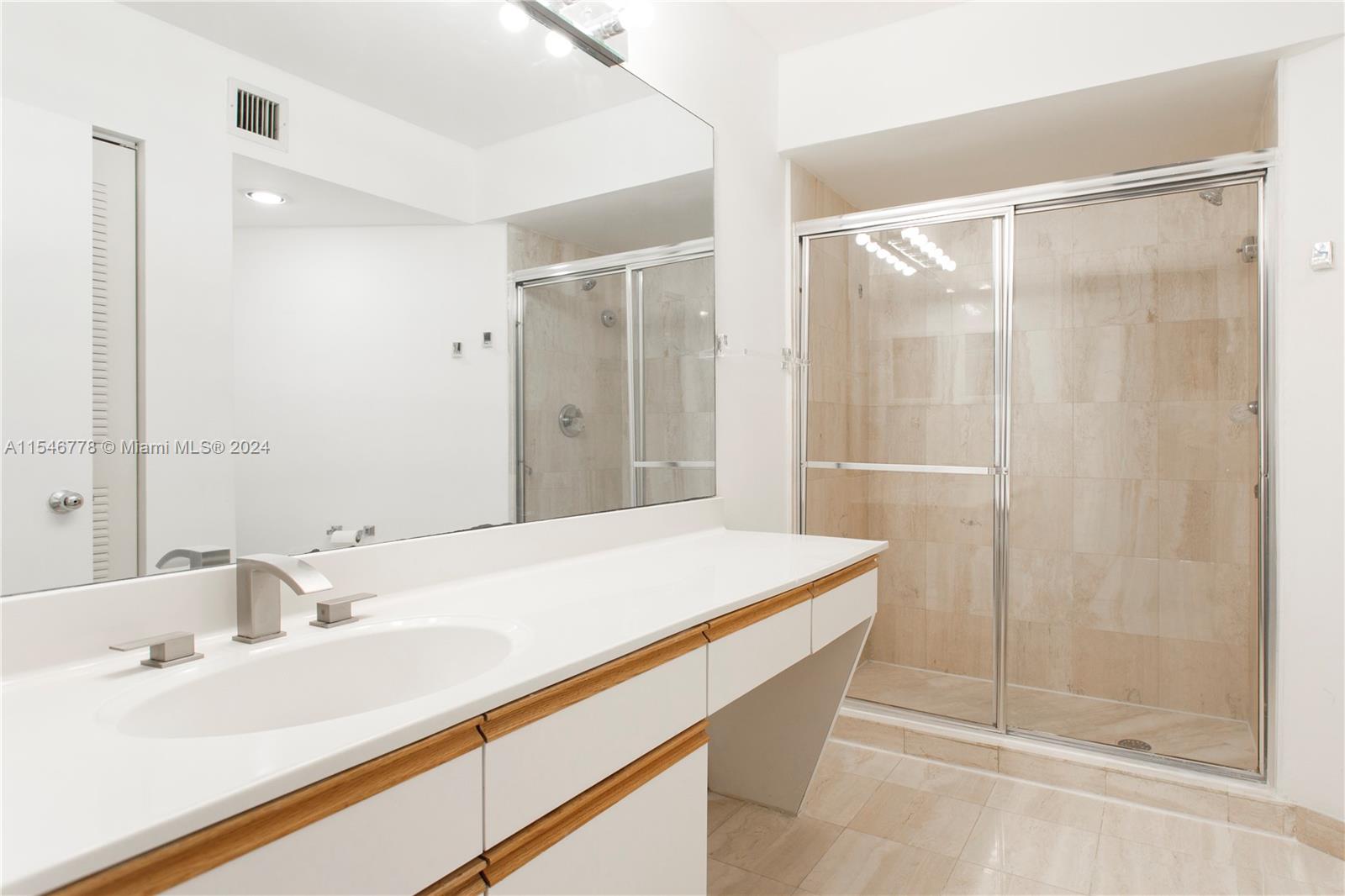 19195 NE 36th Ct 2203, Aventura, Florida 33180, 2 Bedrooms Bedrooms, ,2 BathroomsBathrooms,Residentiallease,For Rent,19195 NE 36th Ct 2203,A11546778