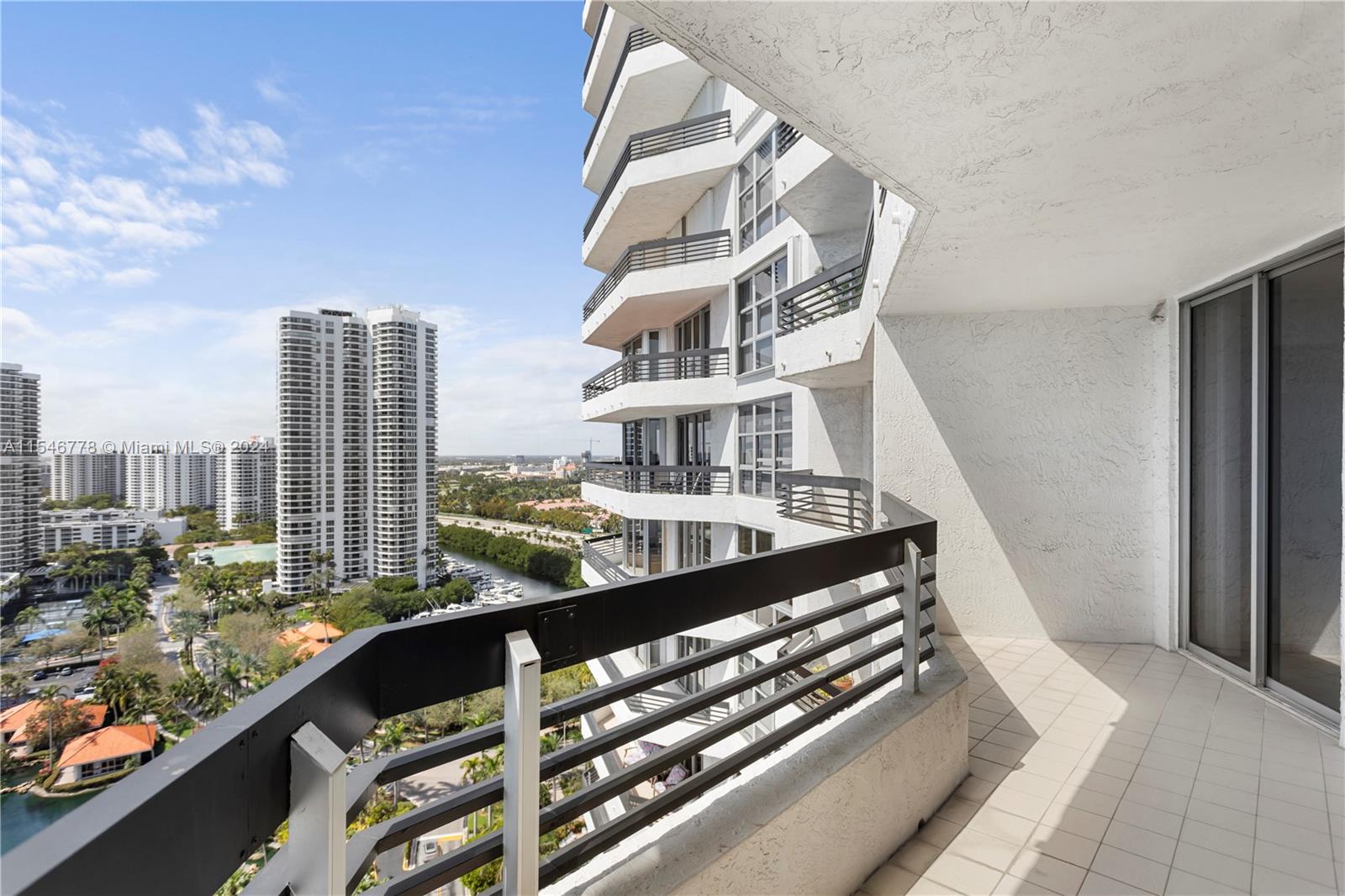 19195 NE 36th Ct 2203, Aventura, Florida 33180, 2 Bedrooms Bedrooms, ,2 BathroomsBathrooms,Residentiallease,For Rent,19195 NE 36th Ct 2203,A11546778