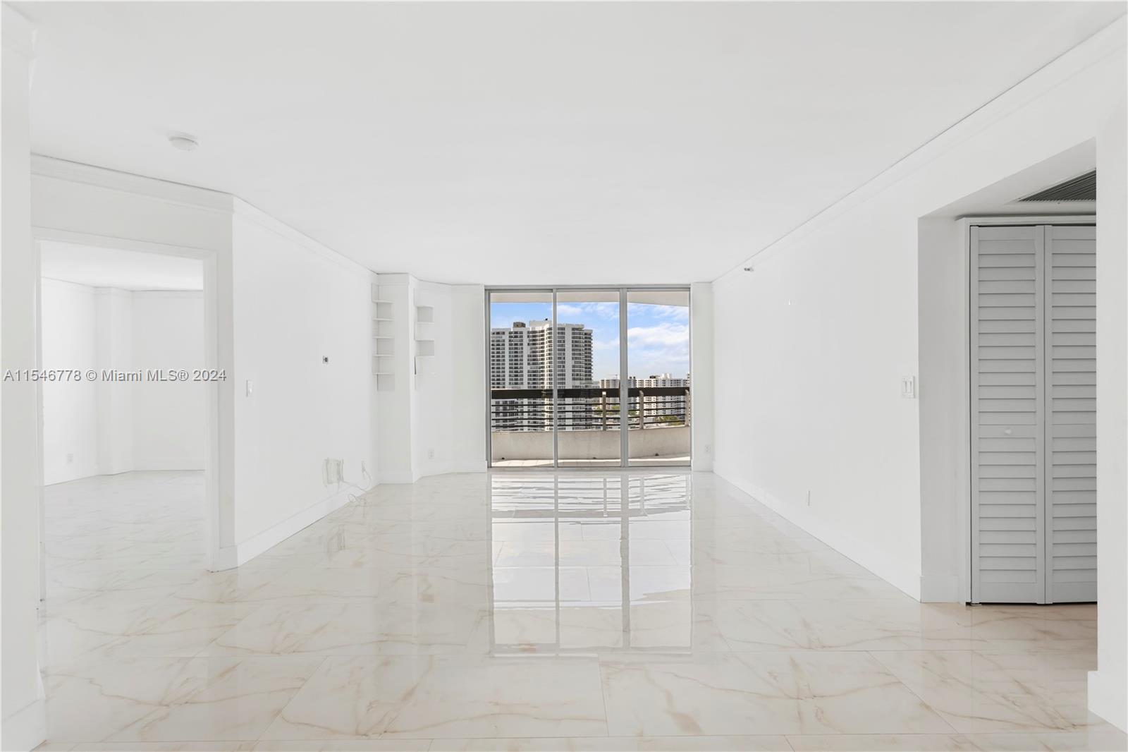 19195 NE 36th Ct 2203, Aventura, Florida 33180, 2 Bedrooms Bedrooms, ,2 BathroomsBathrooms,Residentiallease,For Rent,19195 NE 36th Ct 2203,A11546778