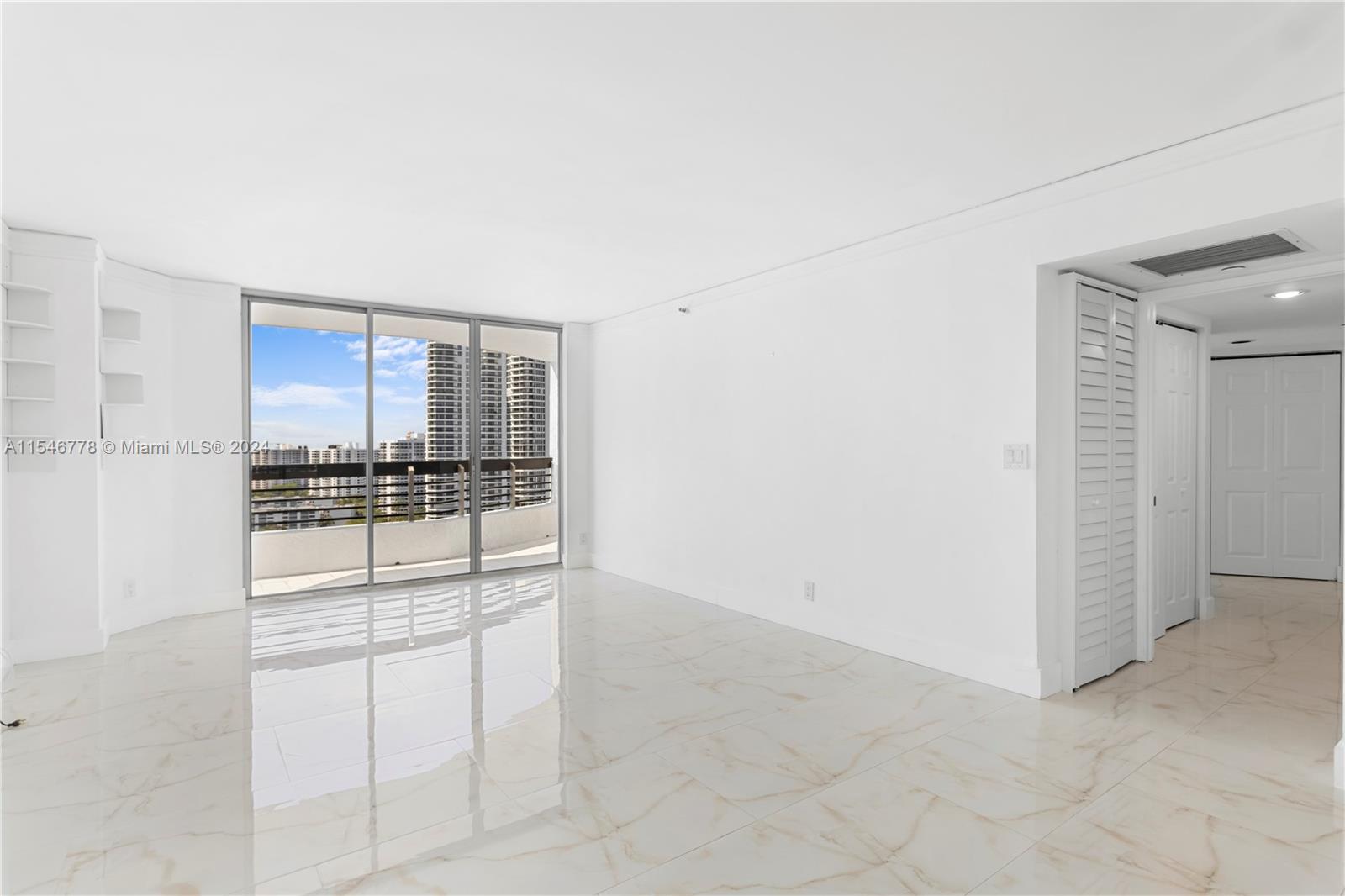 19195 NE 36th Ct 2203, Aventura, Florida 33180, 2 Bedrooms Bedrooms, ,2 BathroomsBathrooms,Residentiallease,For Rent,19195 NE 36th Ct 2203,A11546778