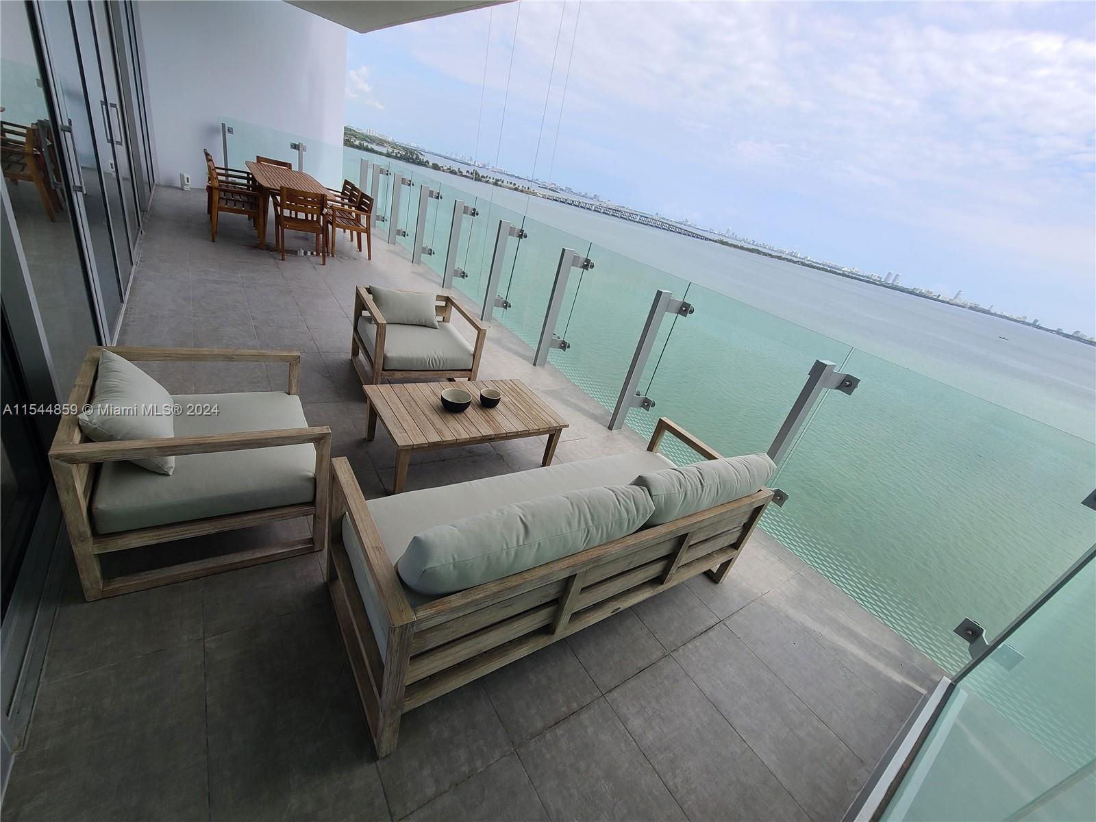 700 NE 26th Ter 801, Miami, Florida 33137, 3 Bedrooms Bedrooms, ,4 BathroomsBathrooms,Residentiallease,For Rent,700 NE 26th Ter 801,A11544859