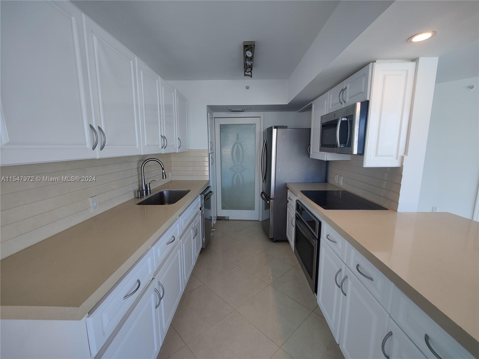 6301 Collins Ave 1407, Miami Beach, Florida 33141, 2 Bedrooms Bedrooms, ,2 BathroomsBathrooms,Residential,For Sale,6301 Collins Ave 1407,A11547972