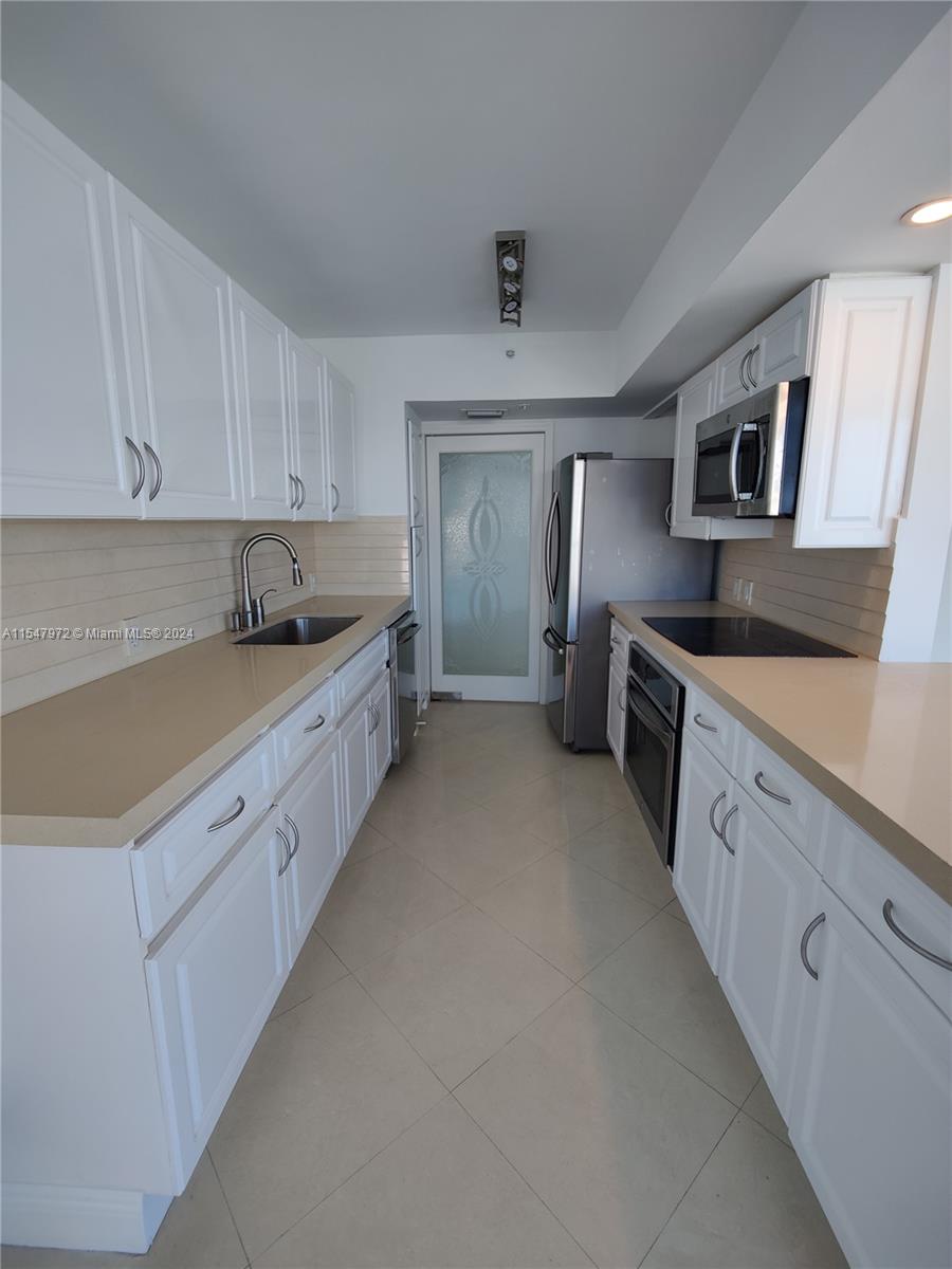 6301 Collins Ave 1407, Miami Beach, Florida 33141, 2 Bedrooms Bedrooms, ,2 BathroomsBathrooms,Residential,For Sale,6301 Collins Ave 1407,A11547972