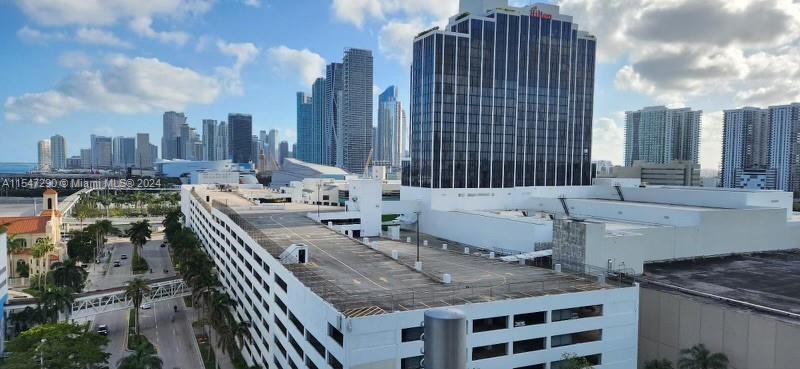 1750 N Bayshore Dr 1408, Miami, Florida 33132, ,1 BathroomBathrooms,Residential,For Sale,1750 N Bayshore Dr 1408,A11547290