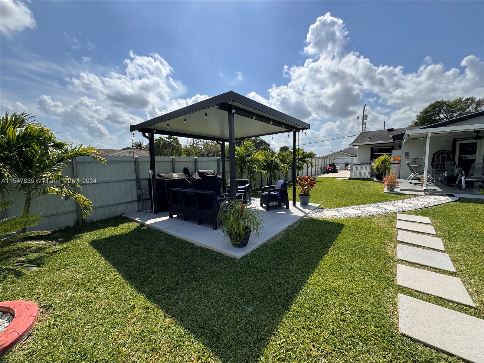 12055 SW 217th St, Miami, Florida 33170, 4 Bedrooms Bedrooms, ,3 BathroomsBathrooms,Residential,For Sale,12055 SW 217th St,A11547839