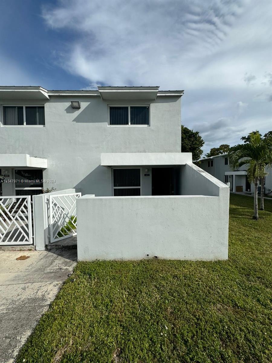 483 19th St, Miami, FL, 33136 United States, 2 Bedrooms Bedrooms, ,1 BathroomBathrooms,Residential,For Sale,19th St,A11547971