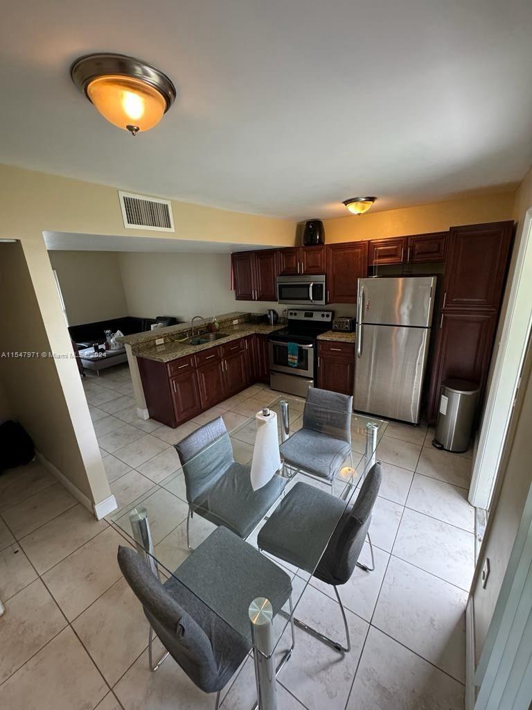 483 19th St, Miami, FL, 33136 United States, 2 Bedrooms Bedrooms, ,1 BathroomBathrooms,Residential,For Sale,19th St,A11547971