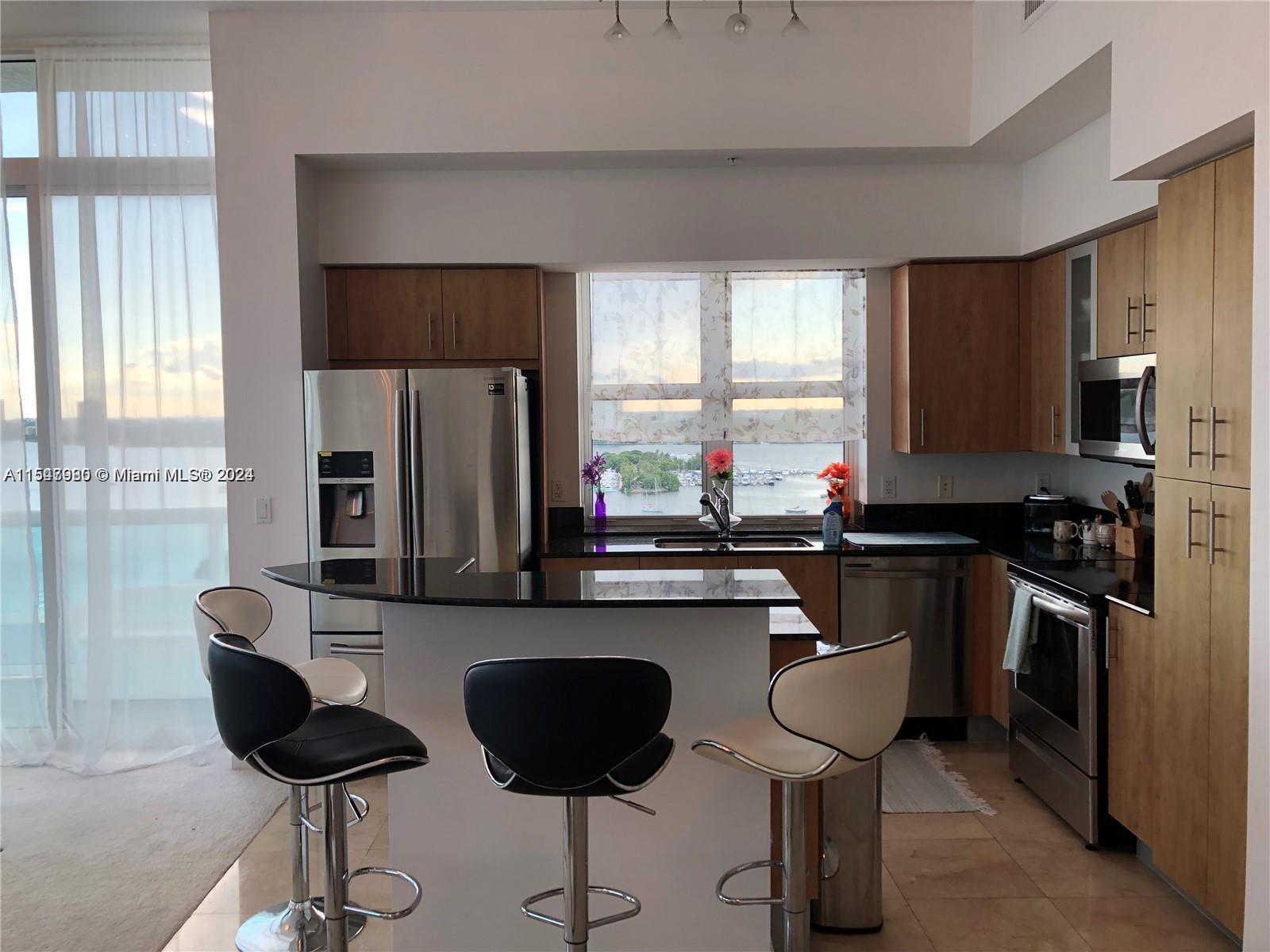 7900 Harbor Island Dr PH26, North Bay Village, Florida 33141, 2 Bedrooms Bedrooms, ,2 BathroomsBathrooms,Residentiallease,For Rent,7900 Harbor Island Dr PH26,A11547980