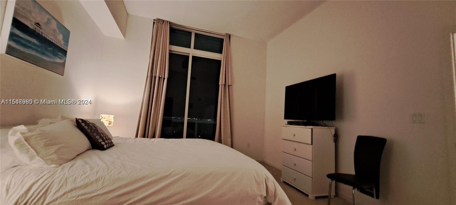 7900 Harbor Island Dr PH26, North Bay Village, Florida 33141, 2 Bedrooms Bedrooms, ,2 BathroomsBathrooms,Residentiallease,For Rent,7900 Harbor Island Dr PH26,A11547980