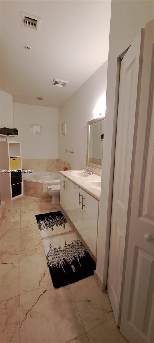 7900 Harbor Island Dr PH26, North Bay Village, Florida 33141, 2 Bedrooms Bedrooms, ,2 BathroomsBathrooms,Residentiallease,For Rent,7900 Harbor Island Dr PH26,A11547980