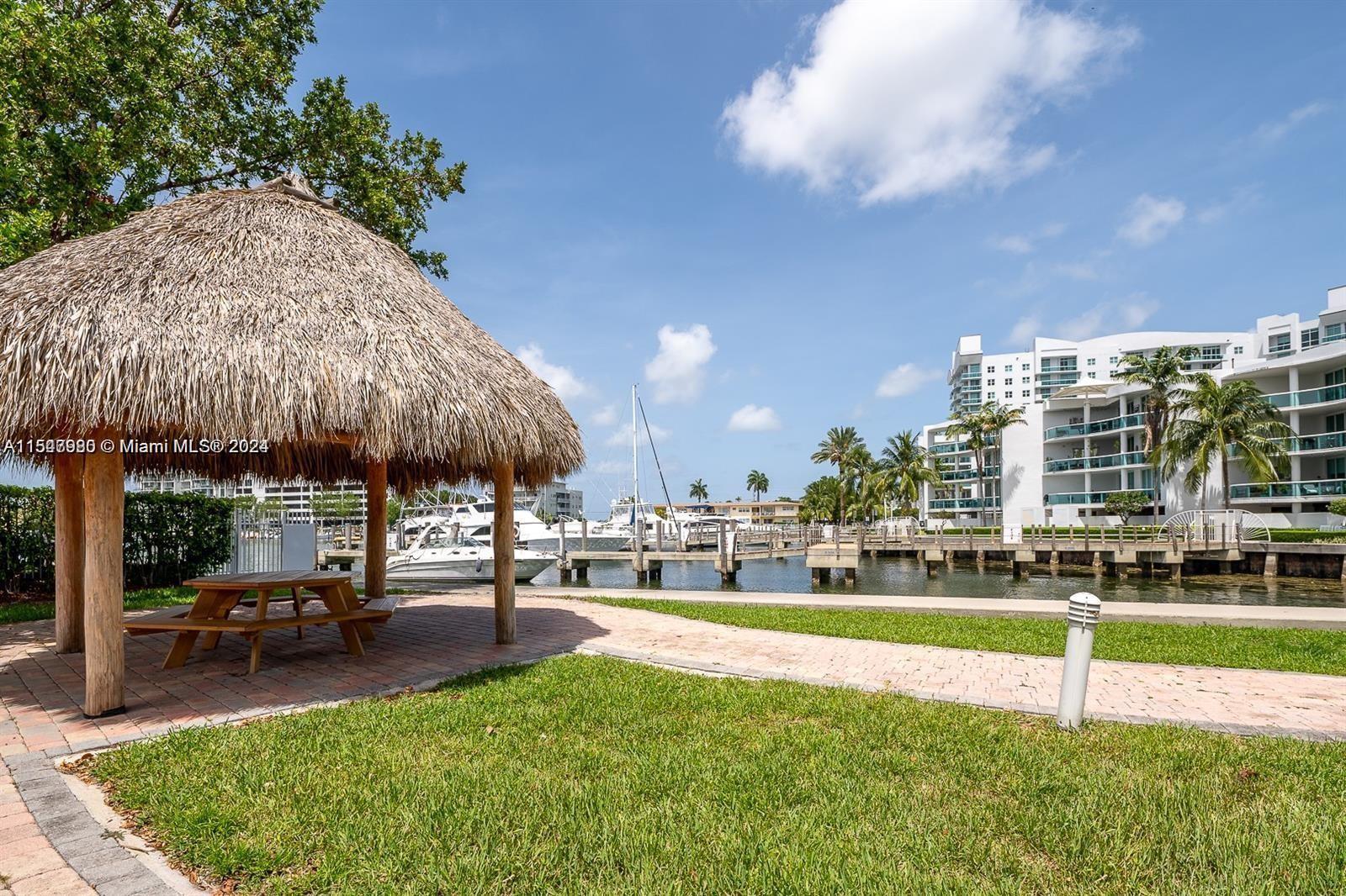 7900 Harbor Island Dr PH26, North Bay Village, Florida 33141, 2 Bedrooms Bedrooms, ,2 BathroomsBathrooms,Residentiallease,For Rent,7900 Harbor Island Dr PH26,A11547980