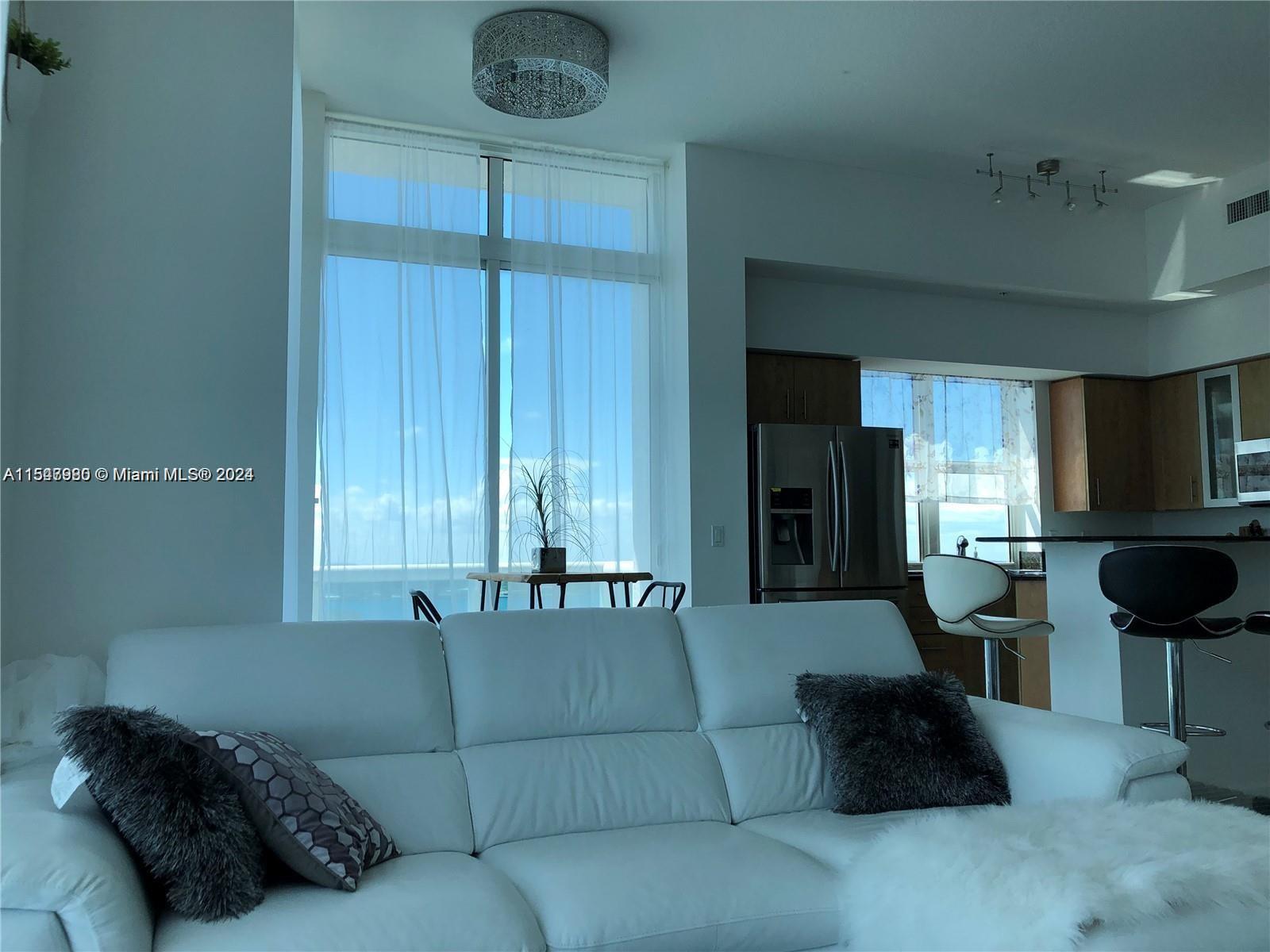 7900 Harbor Island Dr PH26, North Bay Village, Florida 33141, 2 Bedrooms Bedrooms, ,2 BathroomsBathrooms,Residentiallease,For Rent,7900 Harbor Island Dr PH26,A11547980