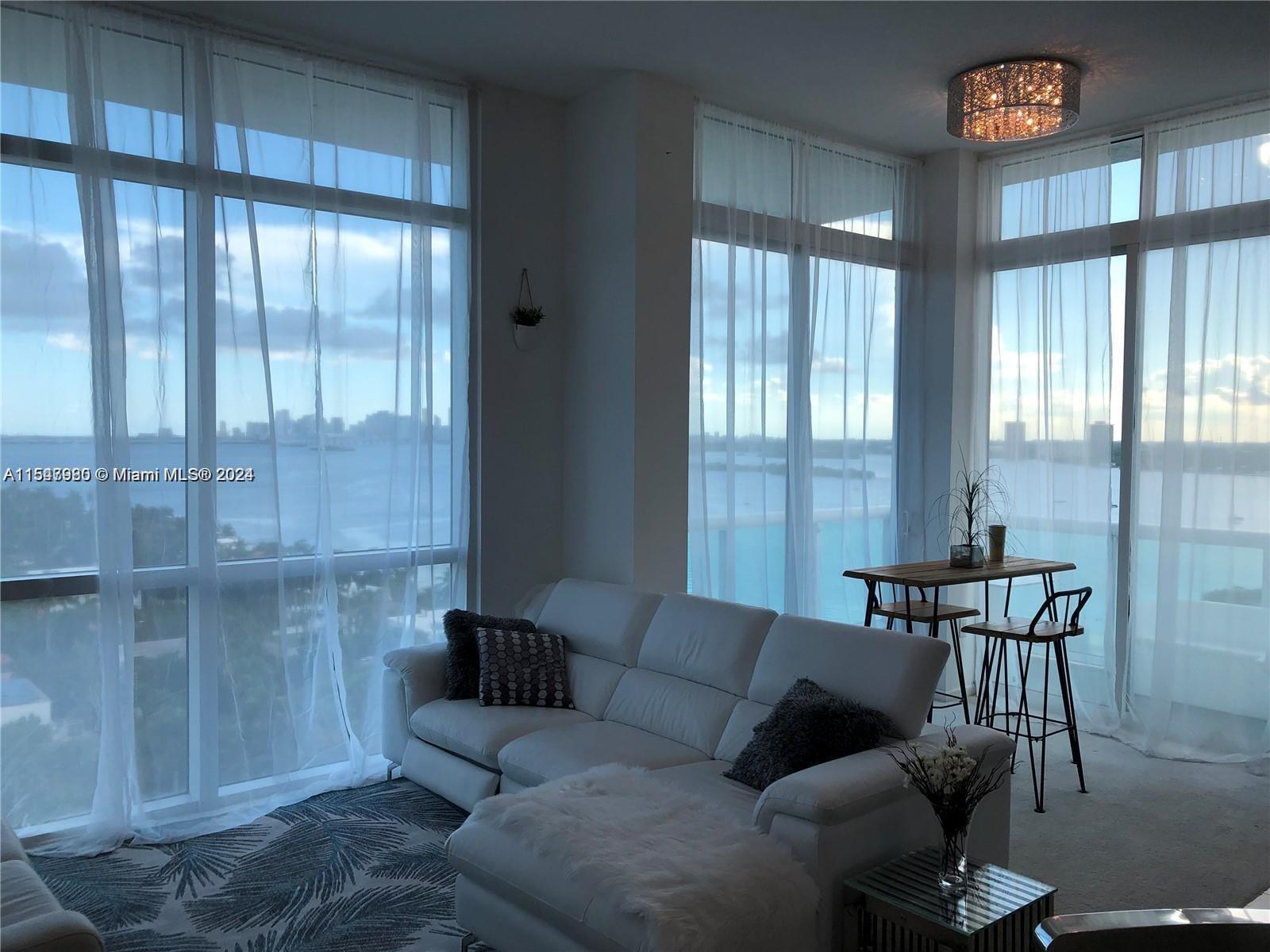 7900 Harbor Island Dr PH26, North Bay Village, Florida 33141, 2 Bedrooms Bedrooms, ,2 BathroomsBathrooms,Residentiallease,For Rent,7900 Harbor Island Dr PH26,A11547980