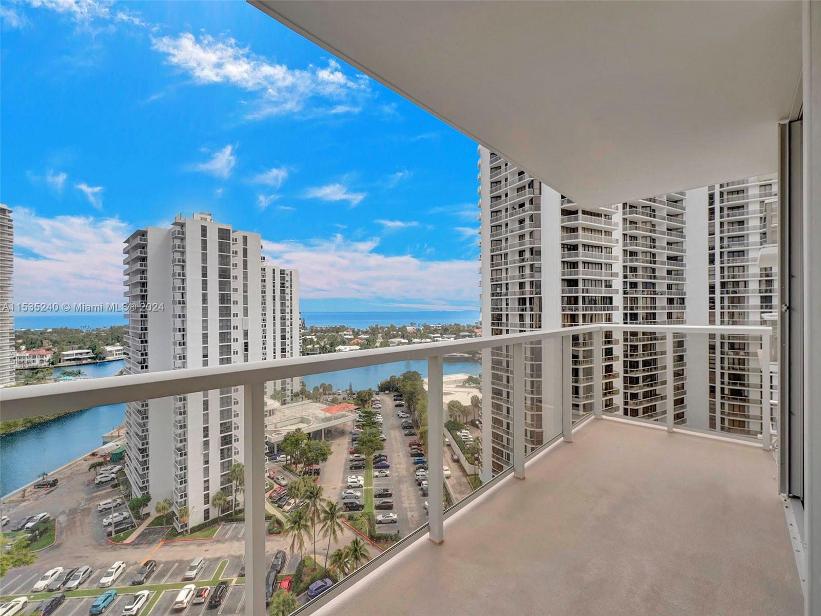 3731 N Country Club Dr 1722, Aventura, Florida 33180, 2 Bedrooms Bedrooms, ,2 BathroomsBathrooms,Residential,For Sale,3731 N Country Club Dr 1722,A11535240