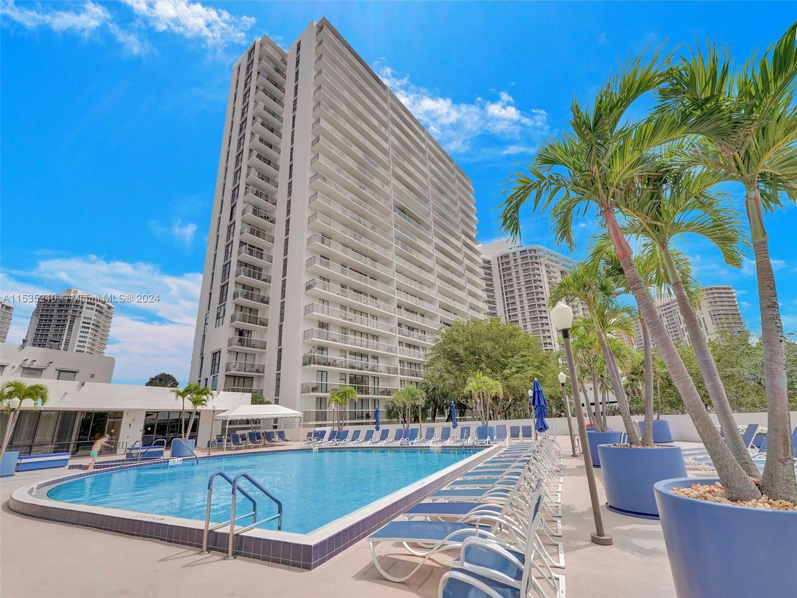 3731 N Country Club Dr 1722, Aventura, Florida 33180, 2 Bedrooms Bedrooms, ,2 BathroomsBathrooms,Residential,For Sale,3731 N Country Club Dr 1722,A11535240