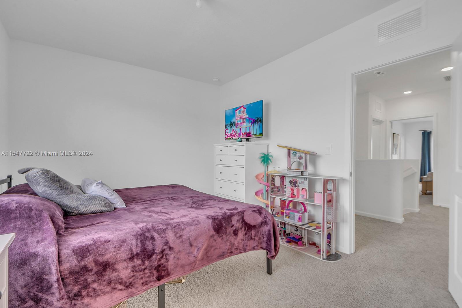 1772 SE 8TH TER, Homestead, Florida 33034, 4 Bedrooms Bedrooms, ,3 BathroomsBathrooms,Residential,For Sale,1772 SE 8TH TER,A11547722