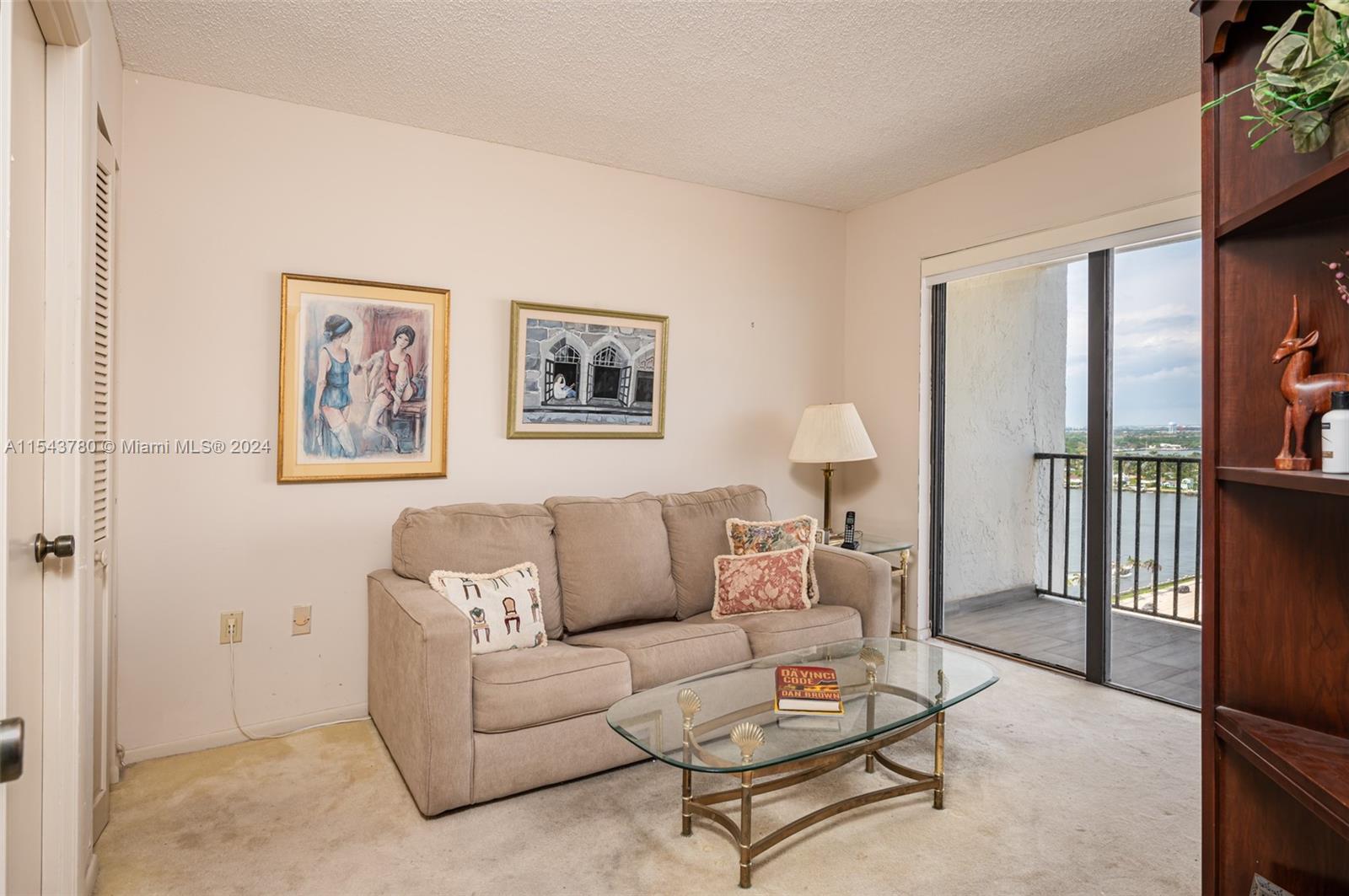 1201 S Ocean Dr 1807S, Hollywood, Florida 33019, 2 Bedrooms Bedrooms, ,2 BathroomsBathrooms,Residential,For Sale,1201 S Ocean Dr 1807S,A11543780