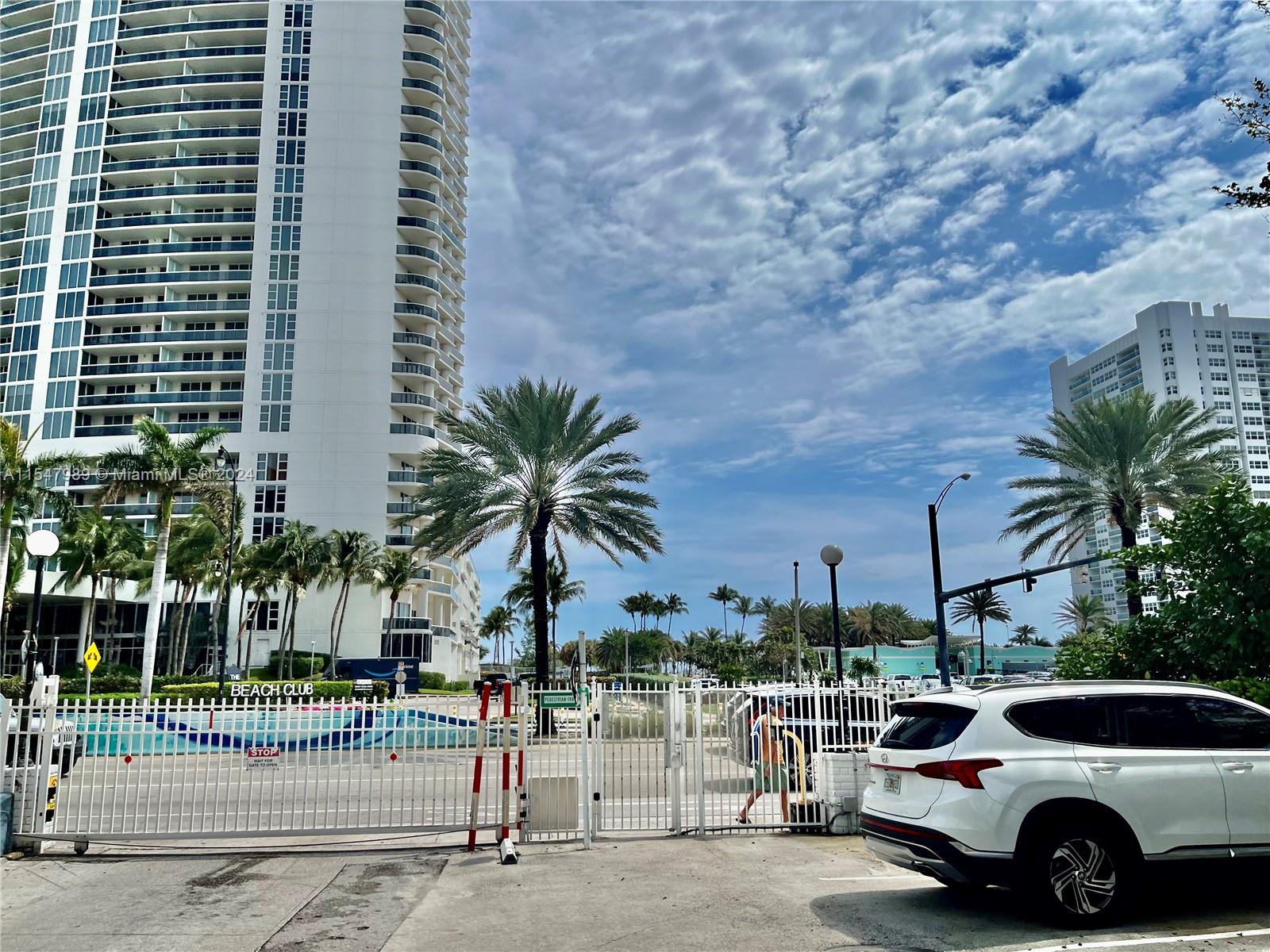 1849 S Ocean Dr 307, Hallandale Beach, Florida 33009, 2 Bedrooms Bedrooms, ,2 BathroomsBathrooms,Residential,For Sale,1849 S Ocean Dr 307,A11547989