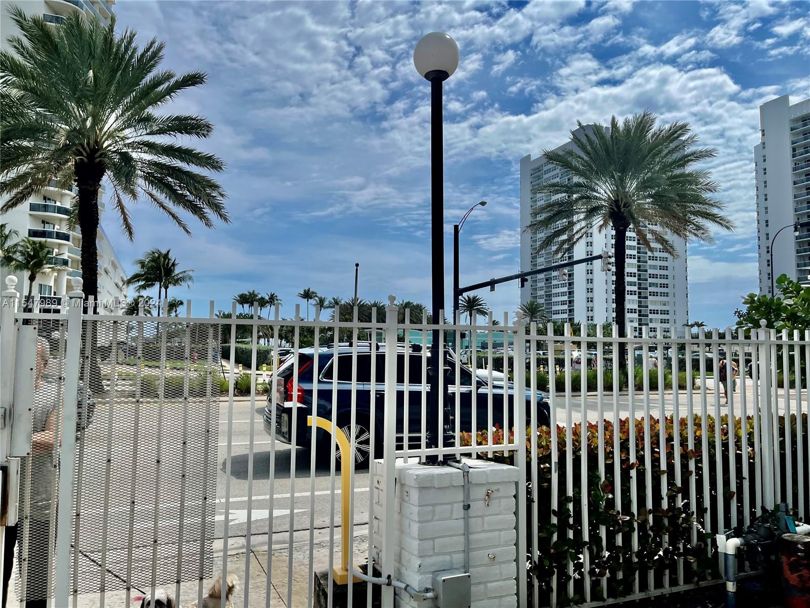 1849 S Ocean Dr 307, Hallandale Beach, Florida 33009, 2 Bedrooms Bedrooms, ,2 BathroomsBathrooms,Residential,For Sale,1849 S Ocean Dr 307,A11547989