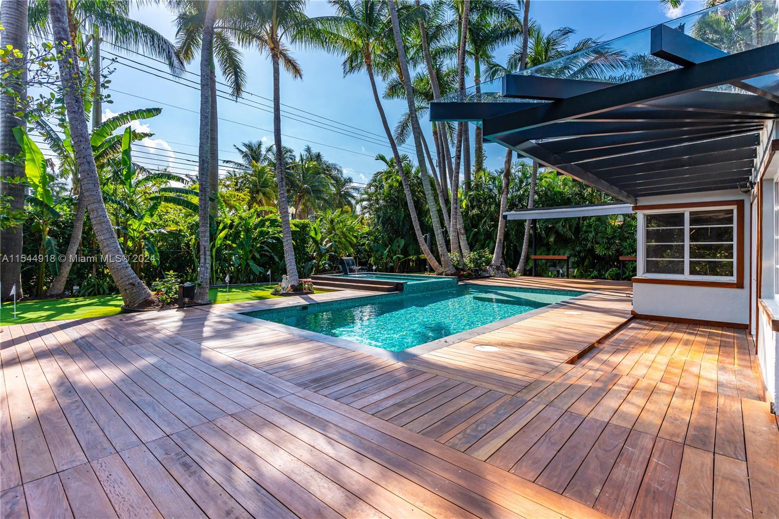 238 E San Marino Drive, Miami Beach, Florida 33139, 3 Bedrooms Bedrooms, ,3 BathroomsBathrooms,Residential,For Sale,238 E San Marino Drive,A11544918