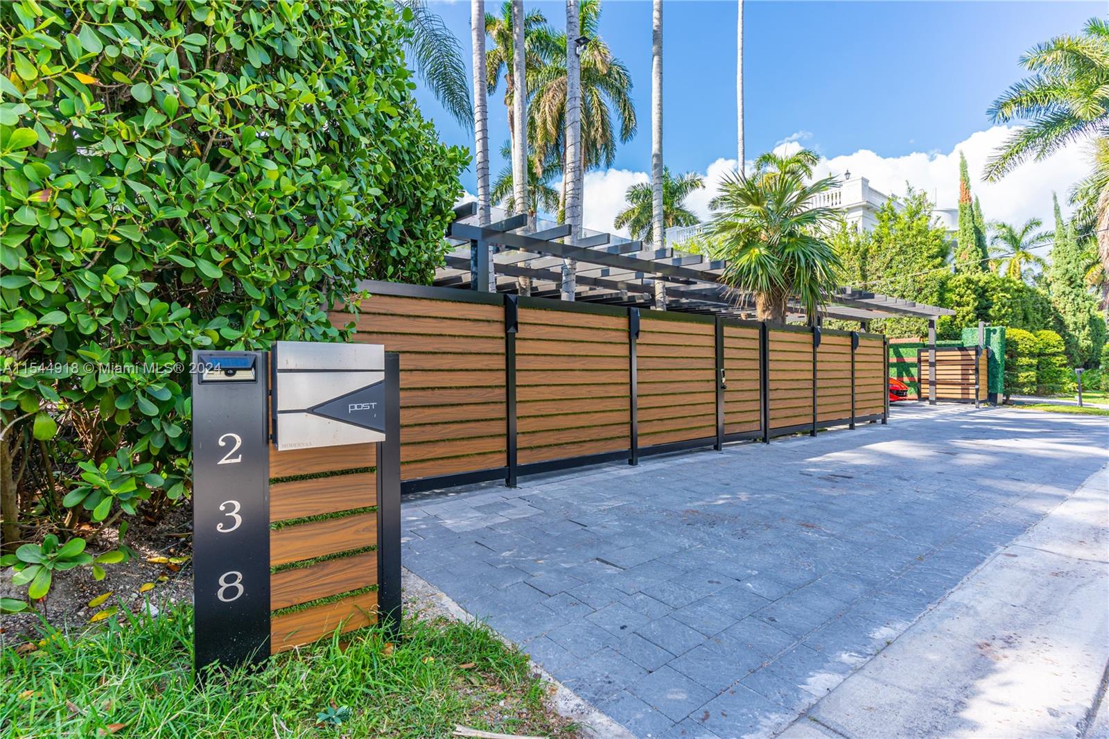 238 San Marino Drive, Miami Beach, FL, 33139 United States, 3 Bedrooms Bedrooms, ,3 BathroomsBathrooms,Residential,For Sale,San Marino Drive,A11544918