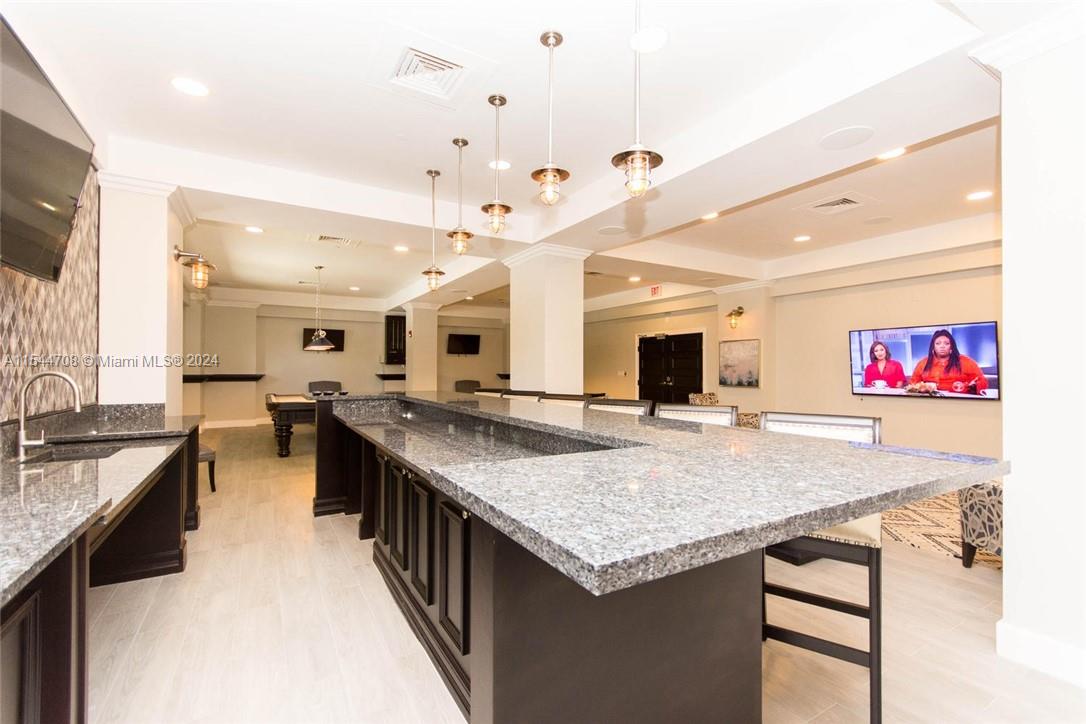 2501 S OCEAN DR 411, Hollywood, Florida 33019, 2 Bedrooms Bedrooms, ,2 BathroomsBathrooms,Residentiallease,For Rent,2501 S OCEAN DR 411,A11544708