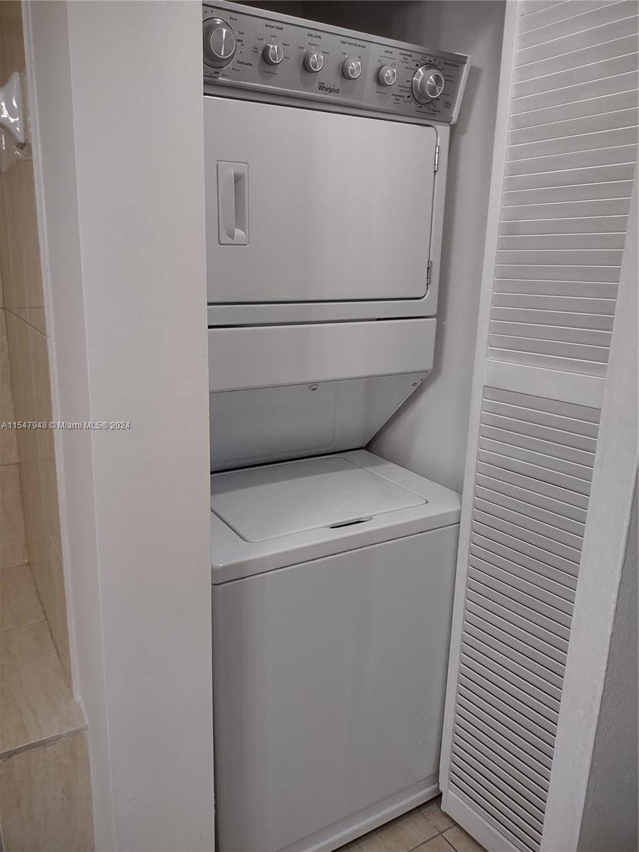 1750 N Bayshore Dr 5103, Miami, Florida 33132, 1 Bedroom Bedrooms, ,1 BathroomBathrooms,Residential,For Sale,1750 N Bayshore Dr 5103,A11547948