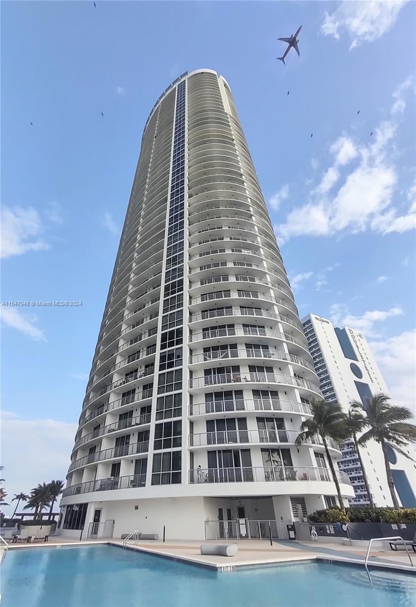 1750 Bayshore Dr, Miami, FL, 33132 United States, 1 Bedroom Bedrooms, ,1 BathroomBathrooms,Residential,For Sale,Bayshore Dr,A11547948