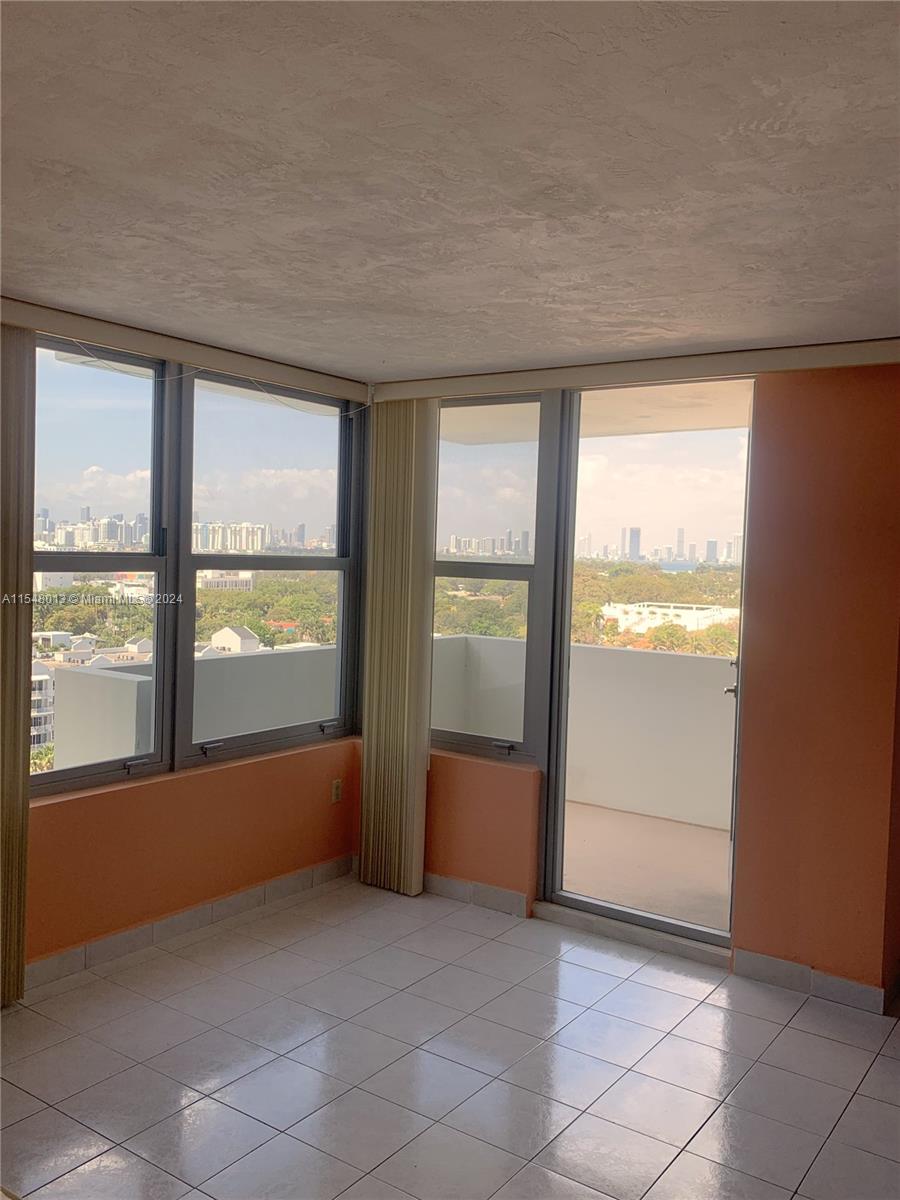 2899 Collins Ave 1522, Miami Beach, Florida 33140, ,1 BathroomBathrooms,Residential,For Sale,2899 Collins Ave 1522,A11548013