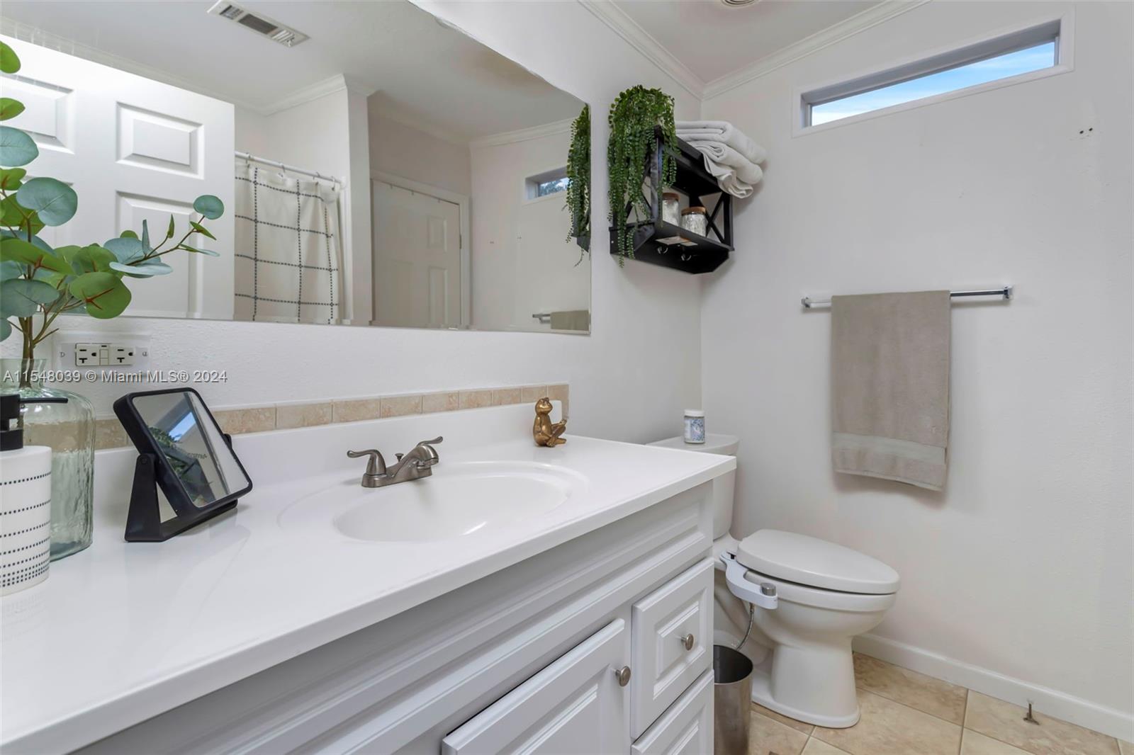 Homestead, Florida 33034, 3 Bedrooms Bedrooms, ,2 BathroomsBathrooms,Residential,For Sale,A11548039