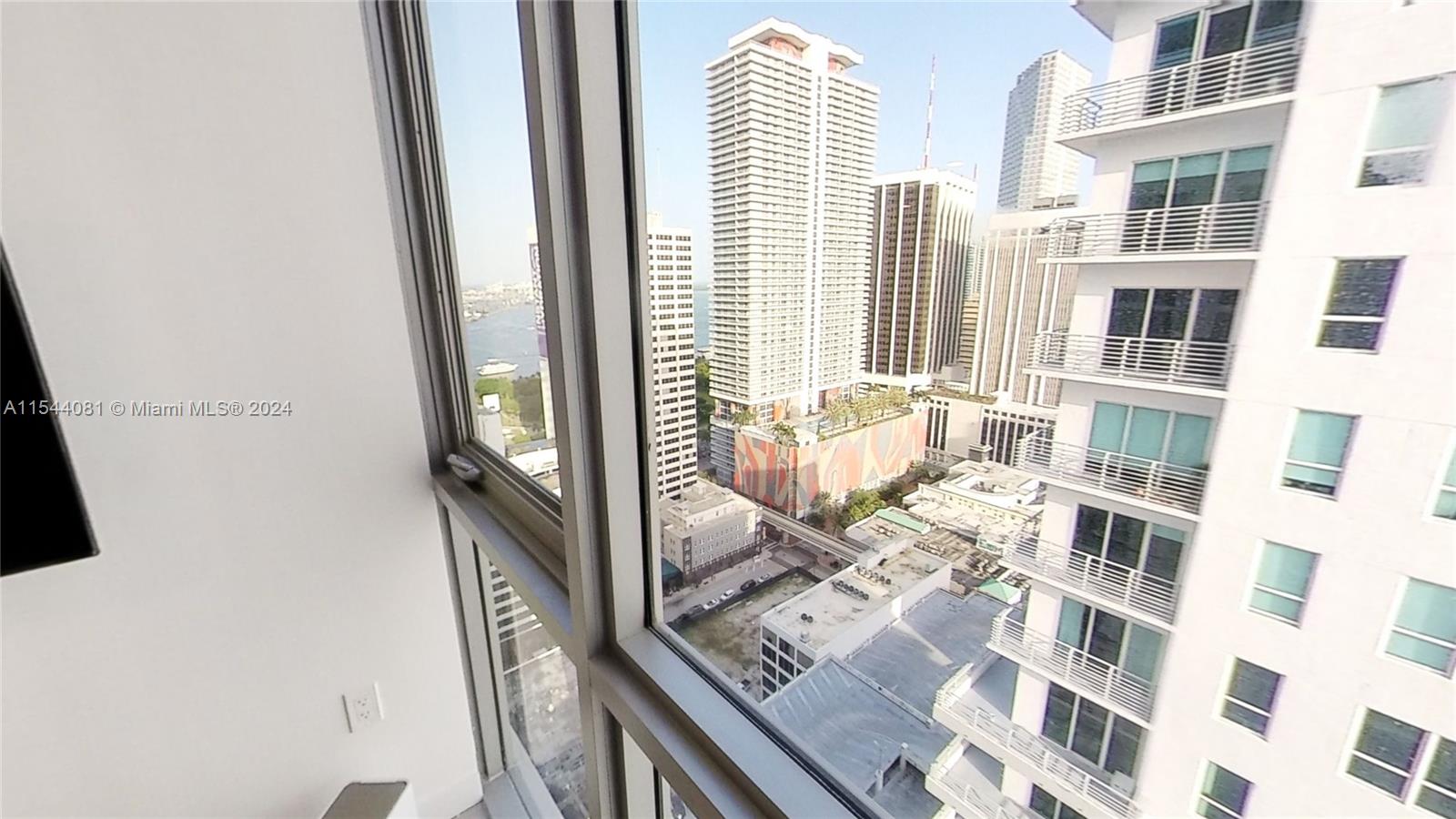 227 2nd St, Miami, FL, 33132 United States, 1 Bedroom Bedrooms, ,1 BathroomBathrooms,Residential,For Sale,2nd St,A11544081