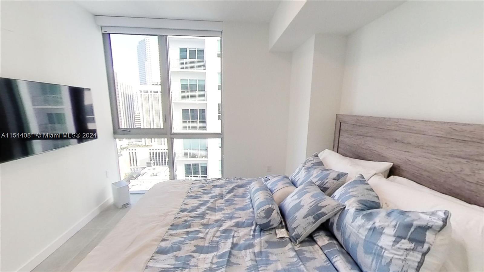 227 2nd St, Miami, FL, 33132 United States, 1 Bedroom Bedrooms, ,1 BathroomBathrooms,Residential,For Sale,2nd St,A11544081