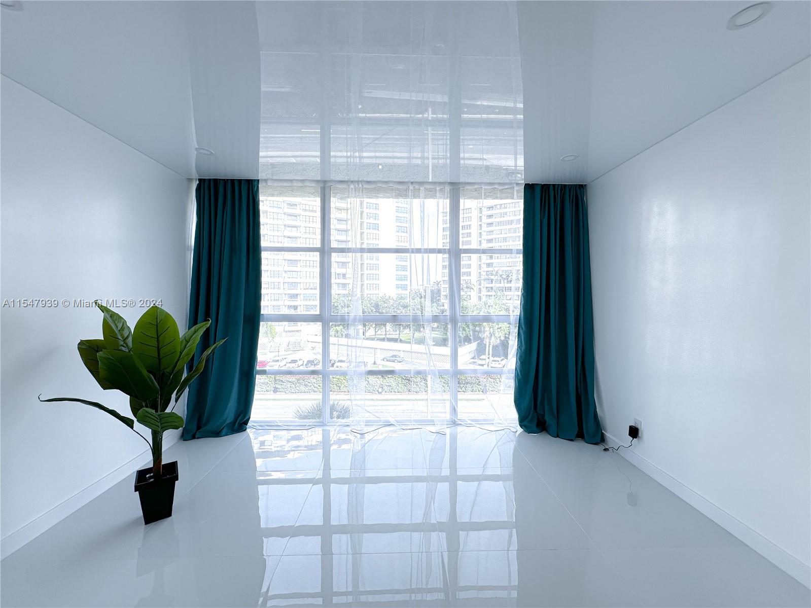 501 Three Islands Blvd 515, Hallandale Beach, Florida 33009, 1 Bedroom Bedrooms, ,1 BathroomBathrooms,Residential,For Sale,501 Three Islands Blvd 515,A11547939