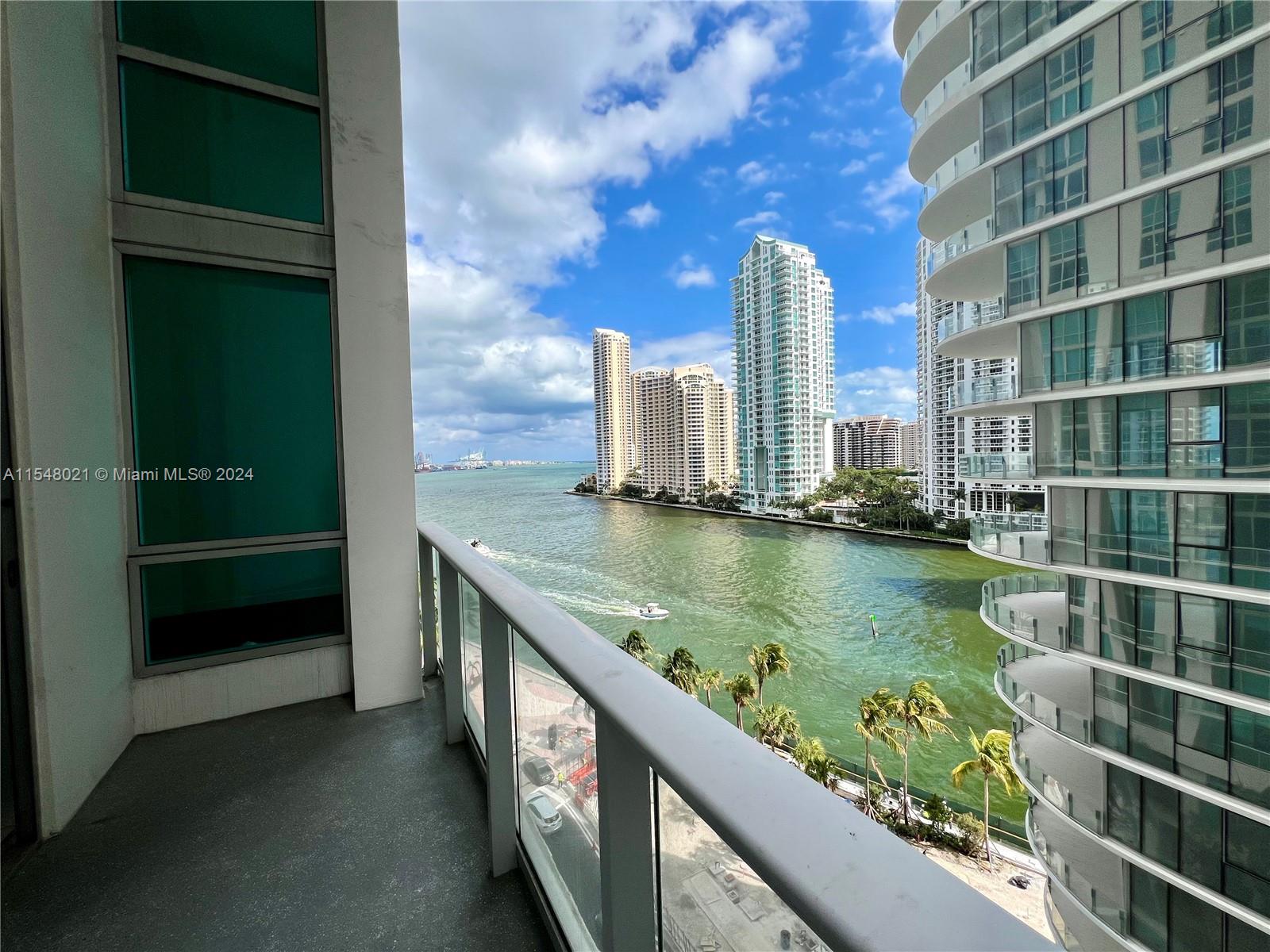 Amazing bay views from this 2-story Loft with South exposure. This one-of-a-kind unit offers 19'4" high ceilings, tile floors throughout, stainless steel appliances, Italian cabinetry. Water, basic cable and Internet included. One assigned parking space on the same floor. Walk to Whole Foods, Brickell, Novikov Restaurant and Joe & the Juice downstairs, plus 17-screen Silverspot Cinema & Gordon Ramsay Hell's Kitchen. Building offers luxurious life style, 24 hr. front desk attended. Chic downtown living at its best! Tenant occupied until 3/15/24
Pool is currently closed for repairs.