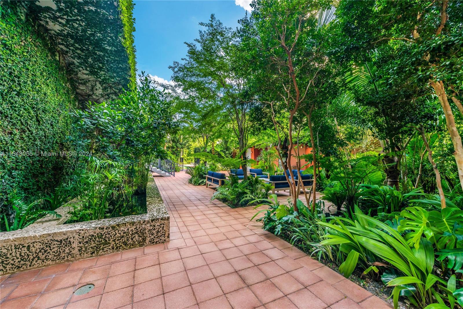 1749 NE Miami Ct 413, Miami, Florida 33132, 1 Bedroom Bedrooms, ,1 BathroomBathrooms,Residentiallease,For Rent,1749 NE Miami Ct 413,A11548055