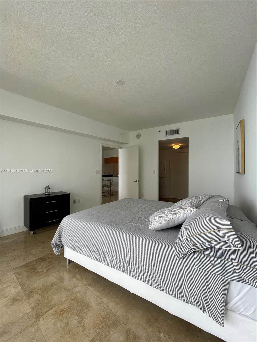 1750 N Bayshore Dr 3503, Miami, Florida 33132, 1 Bedroom Bedrooms, ,1 BathroomBathrooms,Residentiallease,For Rent,1750 N Bayshore Dr 3503,A11548046
