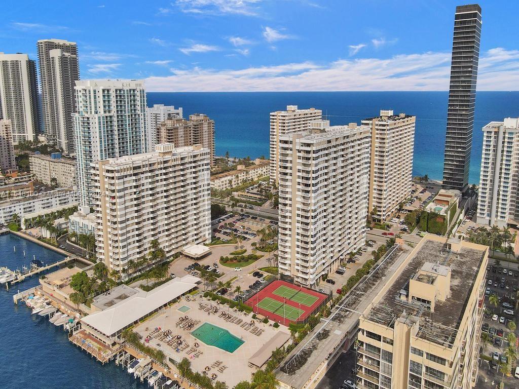 1985 Ocean Dr, Hallandale Beach, FL, 33009 United States, 2 Bedrooms Bedrooms, ,2 BathroomsBathrooms,Residential,For Sale,Ocean Dr,A11548100