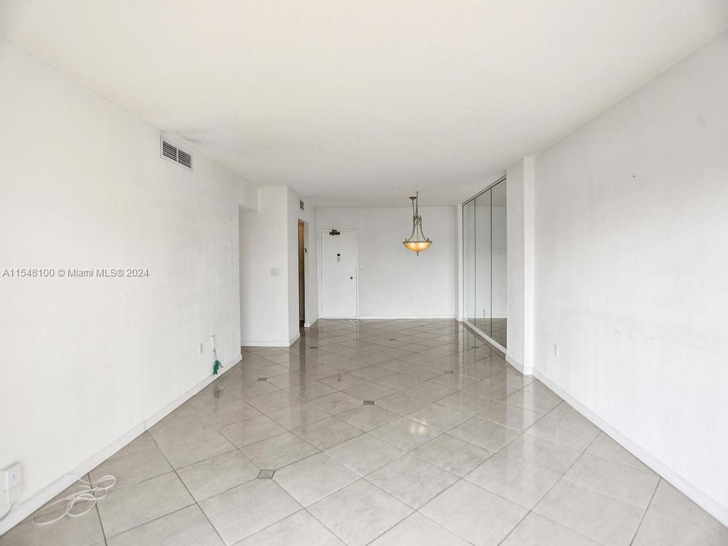 1985 S Ocean Dr 17G, Hallandale Beach, Florida 33009, 2 Bedrooms Bedrooms, ,2 BathroomsBathrooms,Residential,For Sale,1985 S Ocean Dr 17G,A11548100