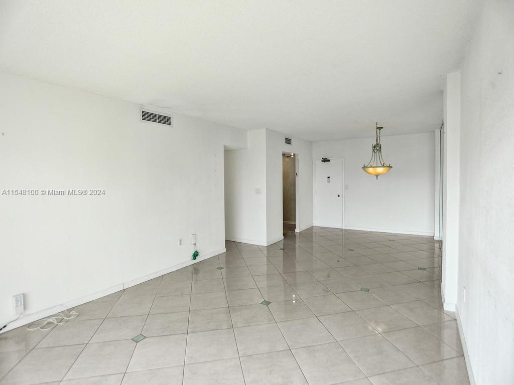 1985 Ocean Dr, Hallandale Beach, FL, 33009 United States, 2 Bedrooms Bedrooms, ,2 BathroomsBathrooms,Residential,For Sale,Ocean Dr,A11548100